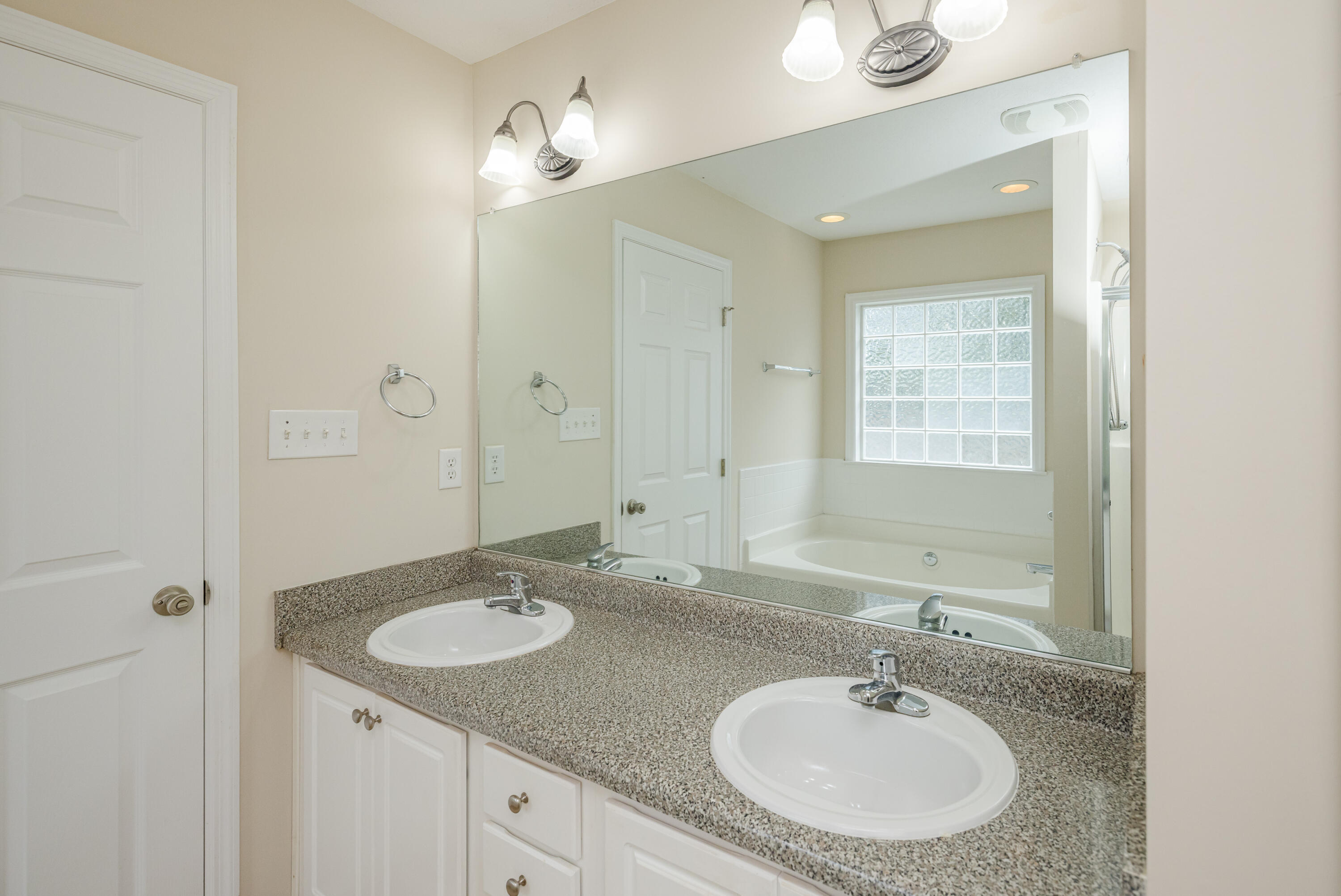 272 High Meadows Circle Property Photo 28