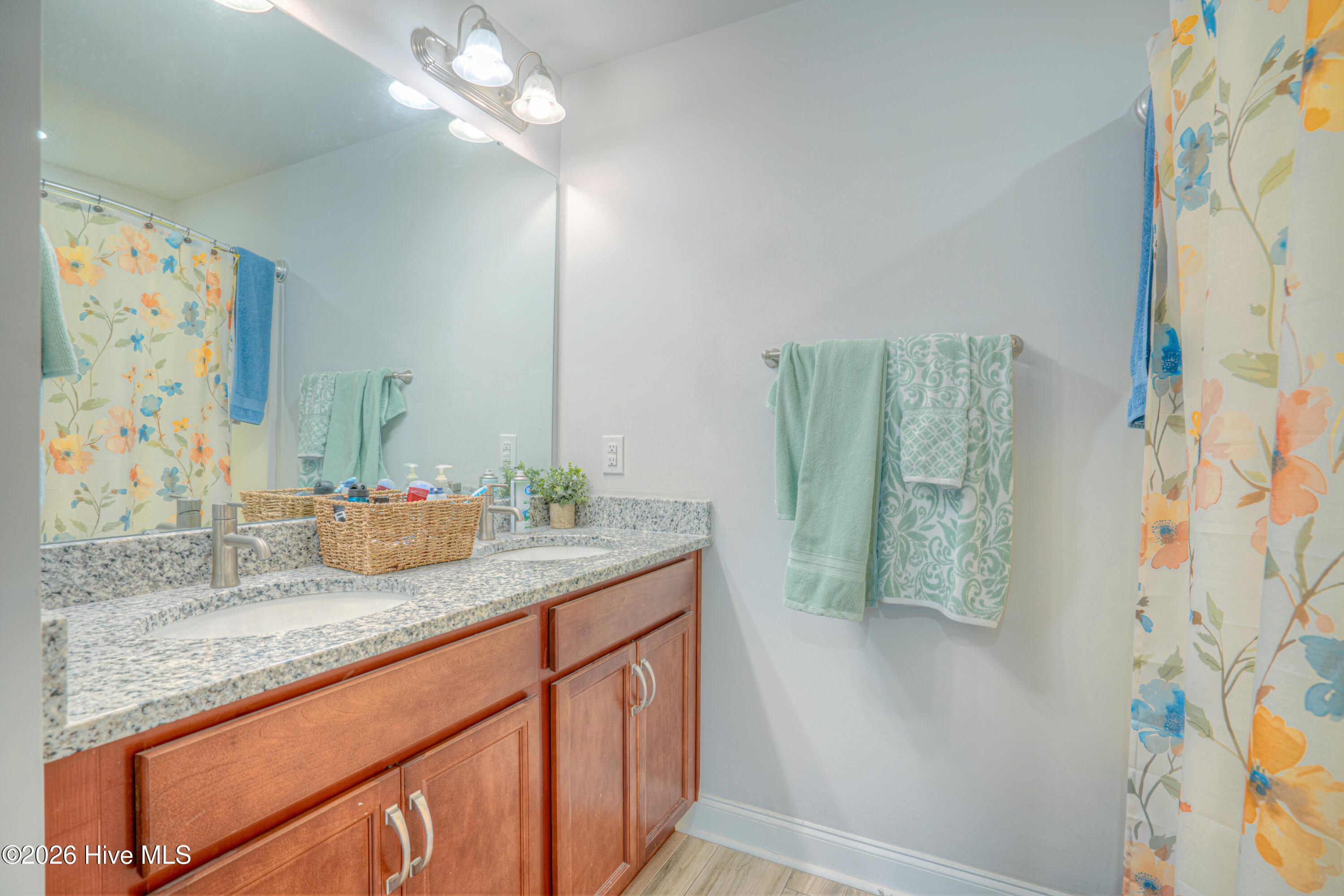 1053 Springdale Road Property Photo 15