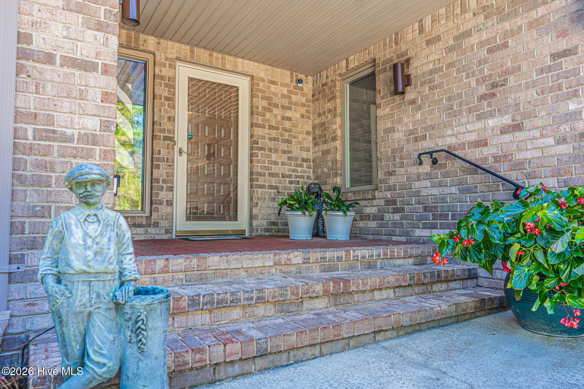 19 Highland Drive Property Photo 2