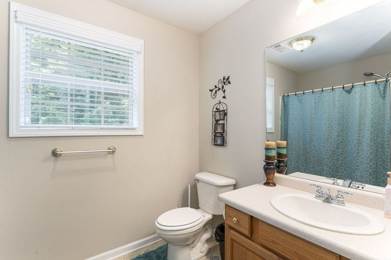 334 Avery Scroggs Road Property Photo 16