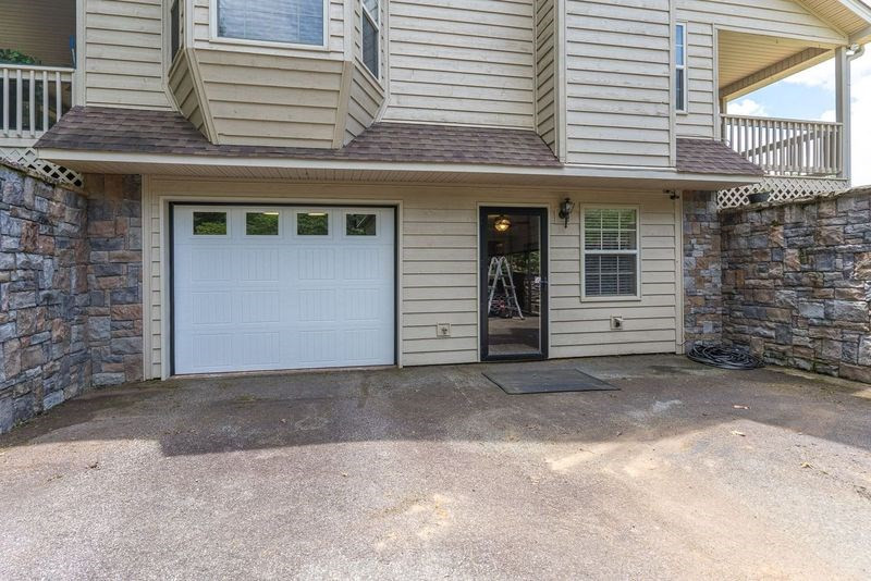 334 Avery Scroggs Road Property Photo 28