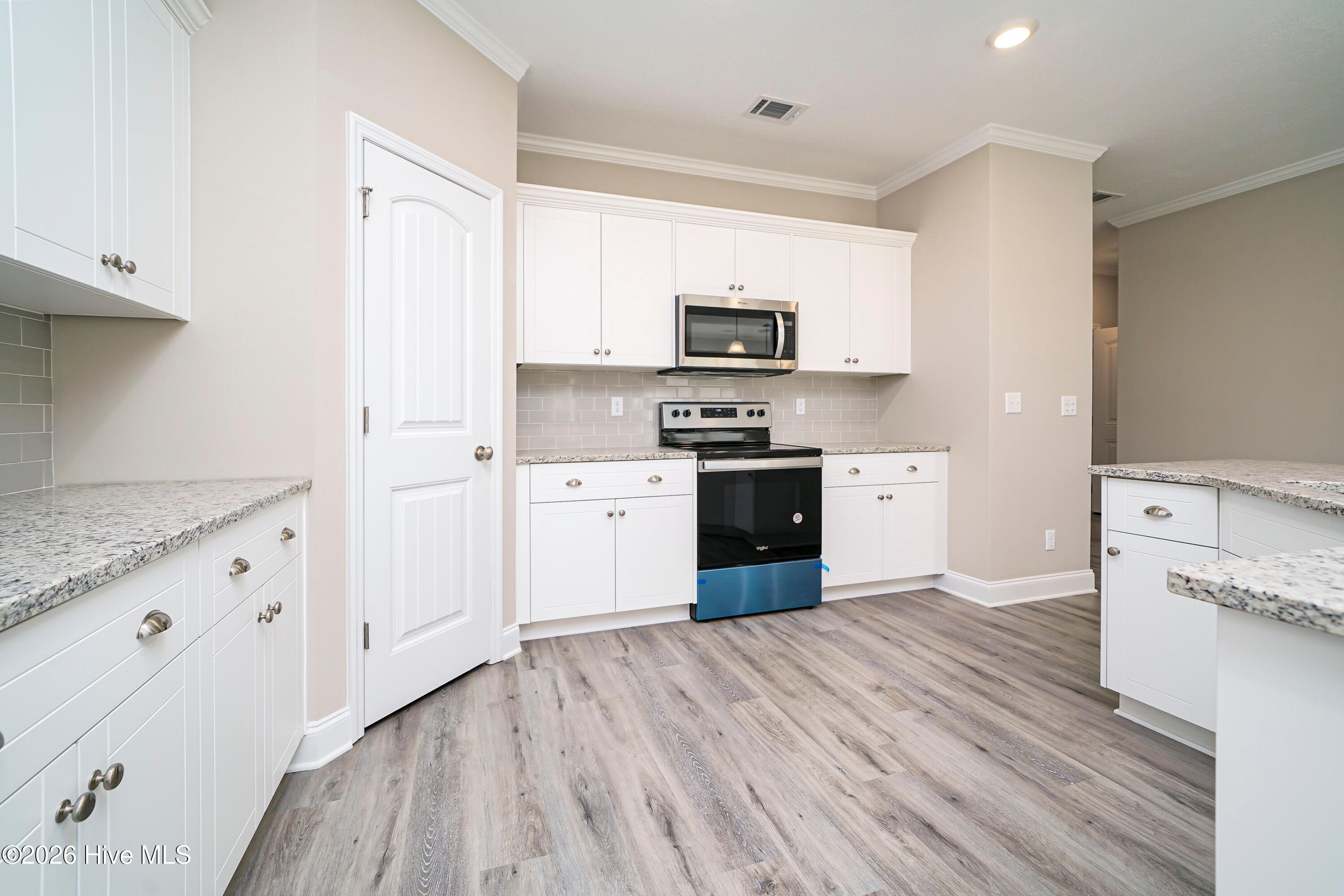 2387 Obsidian Court Property Photo 8