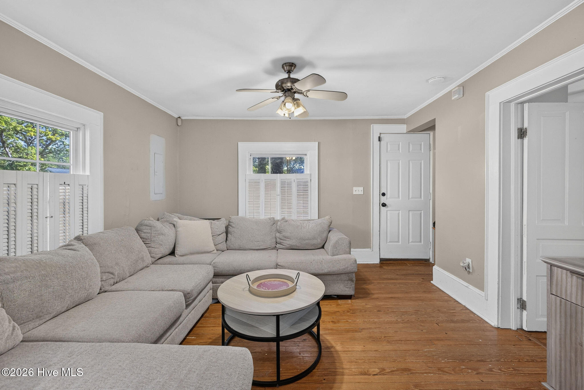 1822 Waddell Street Property Photo 7