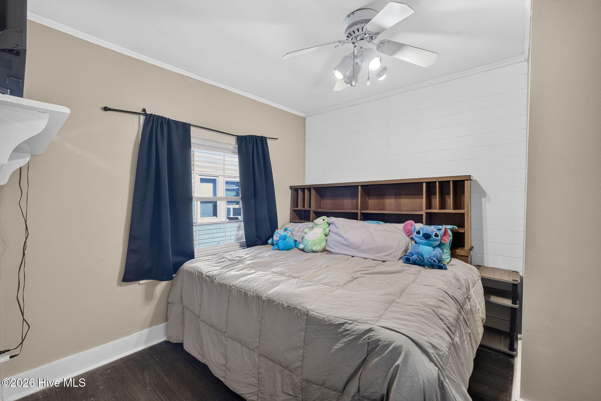1822 Waddell Street Property Photo 15