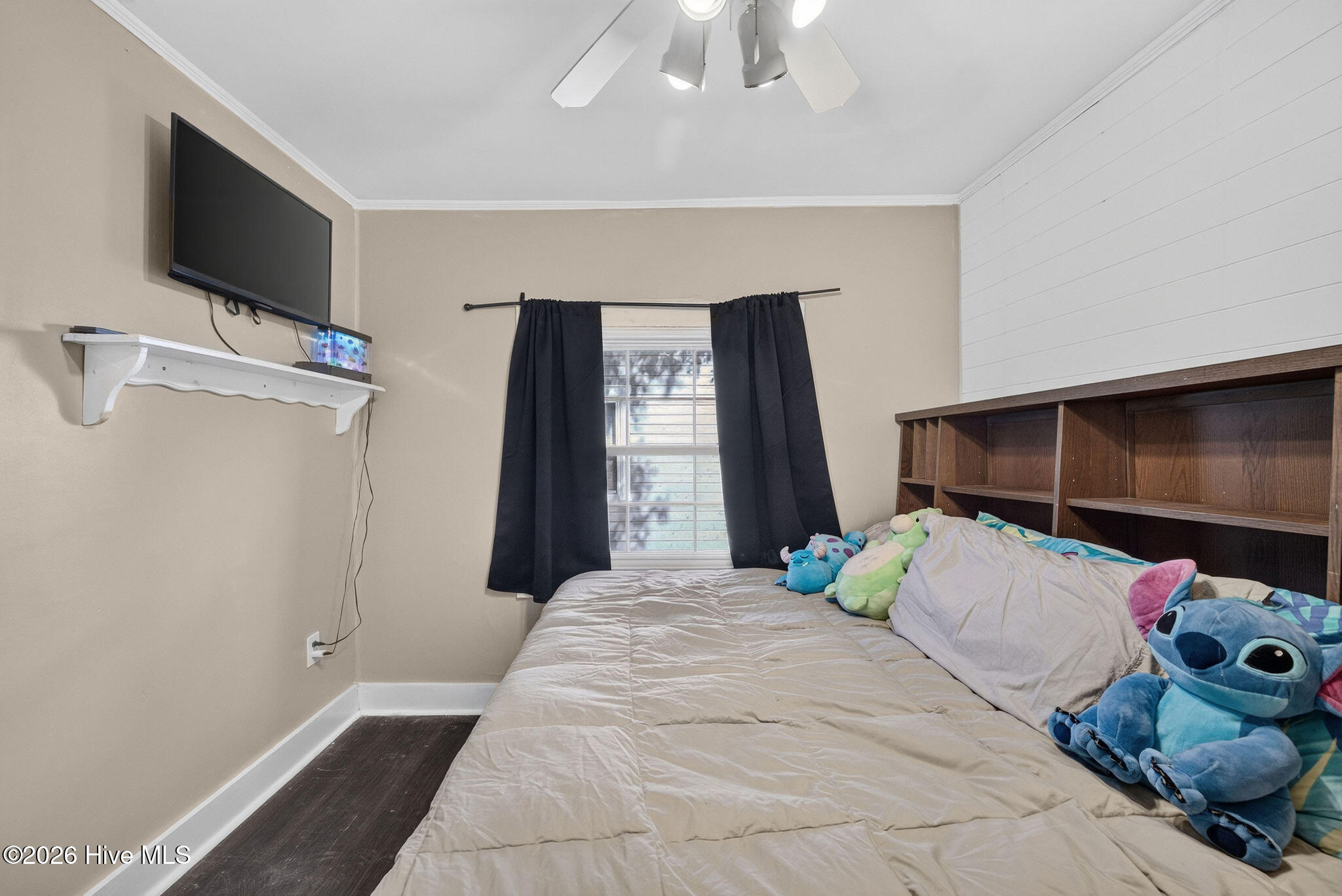 1822 Waddell Street Property Photo 16