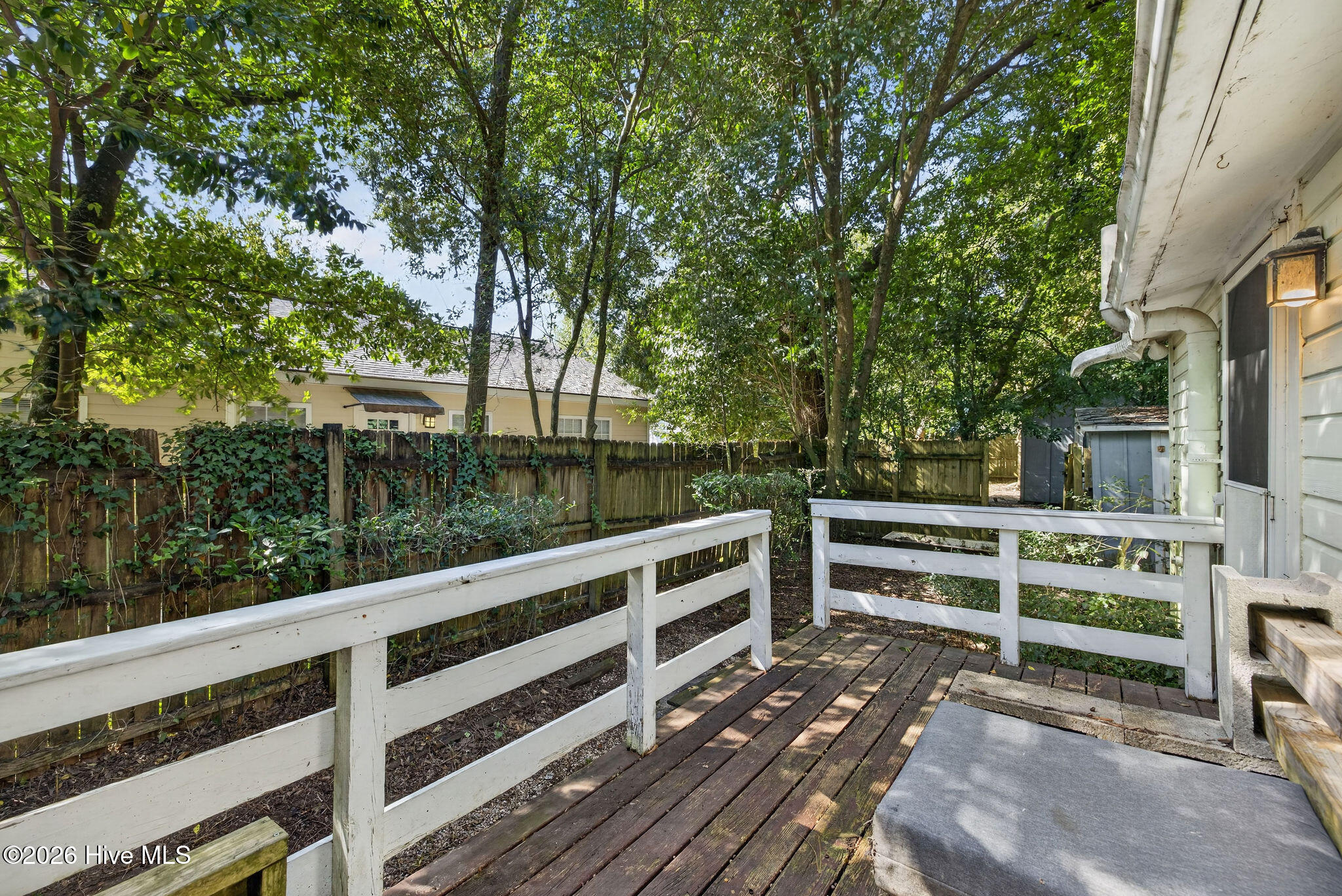 1822 Waddell Street Property Photo 30