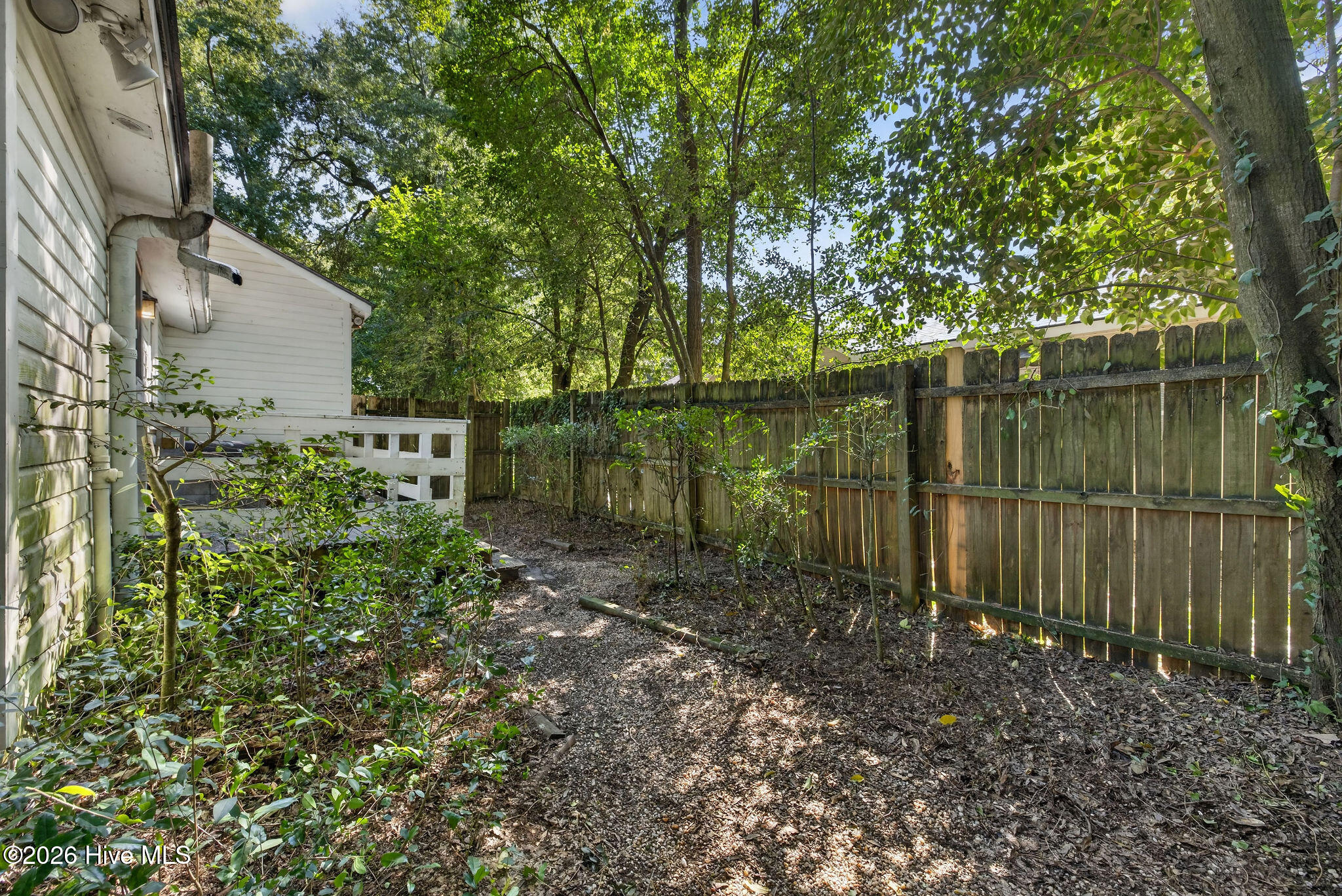 1822 Waddell Street Property Photo 31