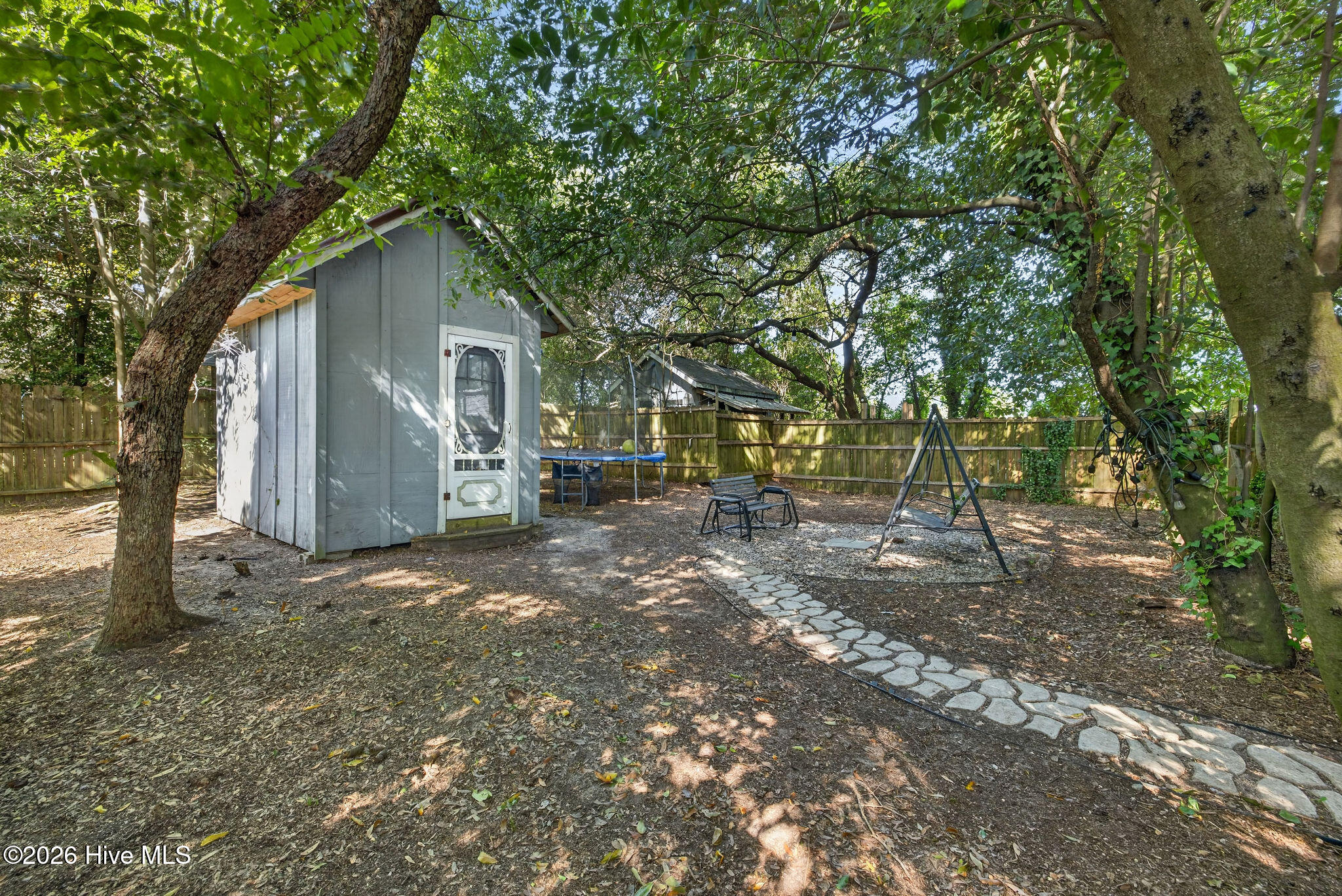 1822 Waddell Street Property Photo 32