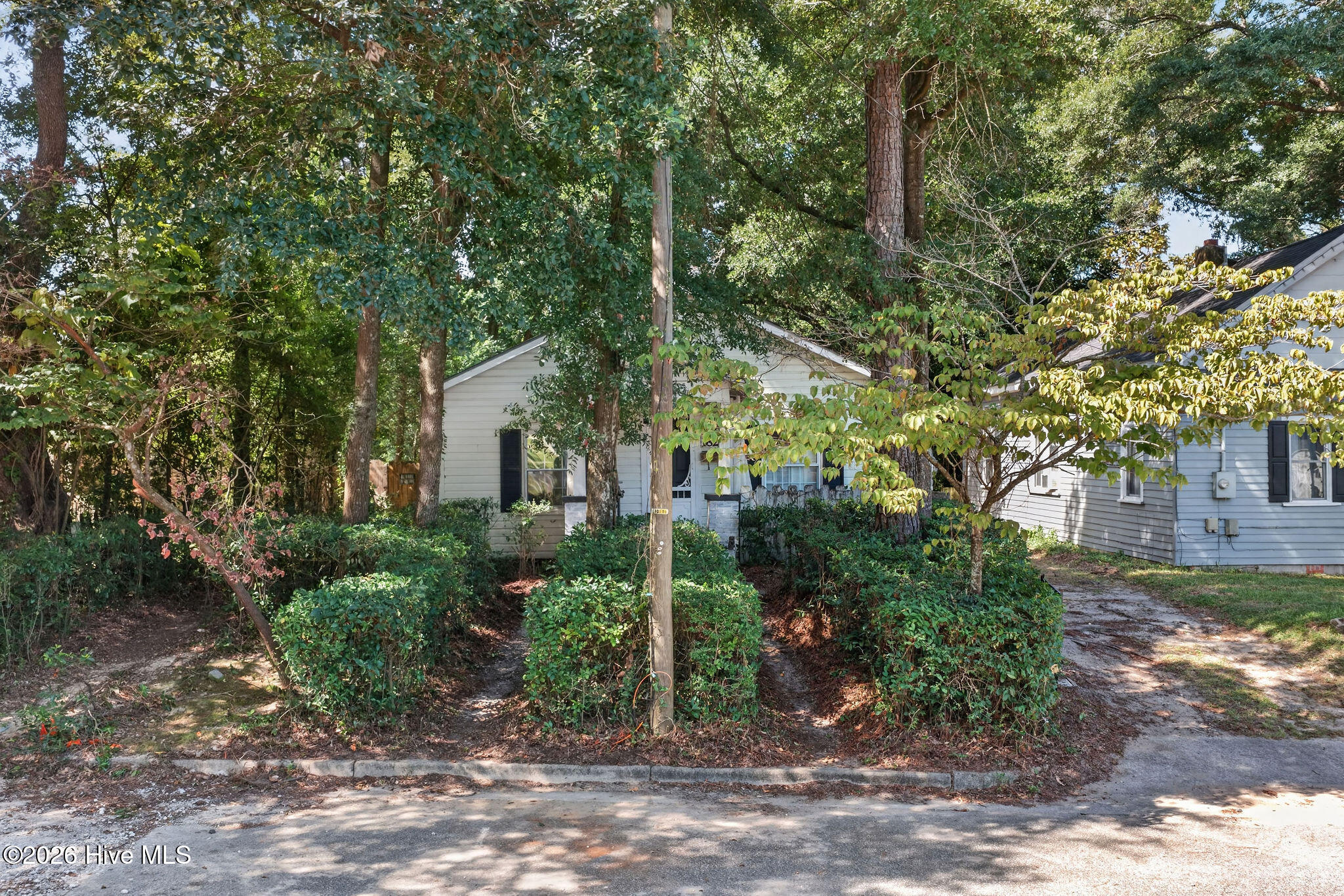 1822 Waddell Street Property Photo 46