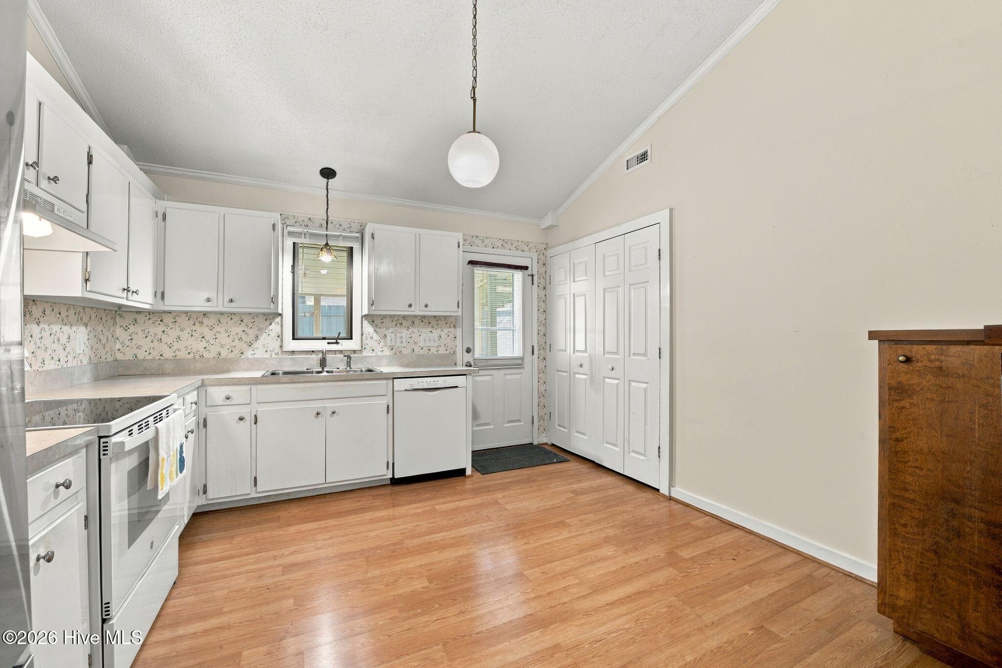 1504 Princeton Lane A Property Photo 12