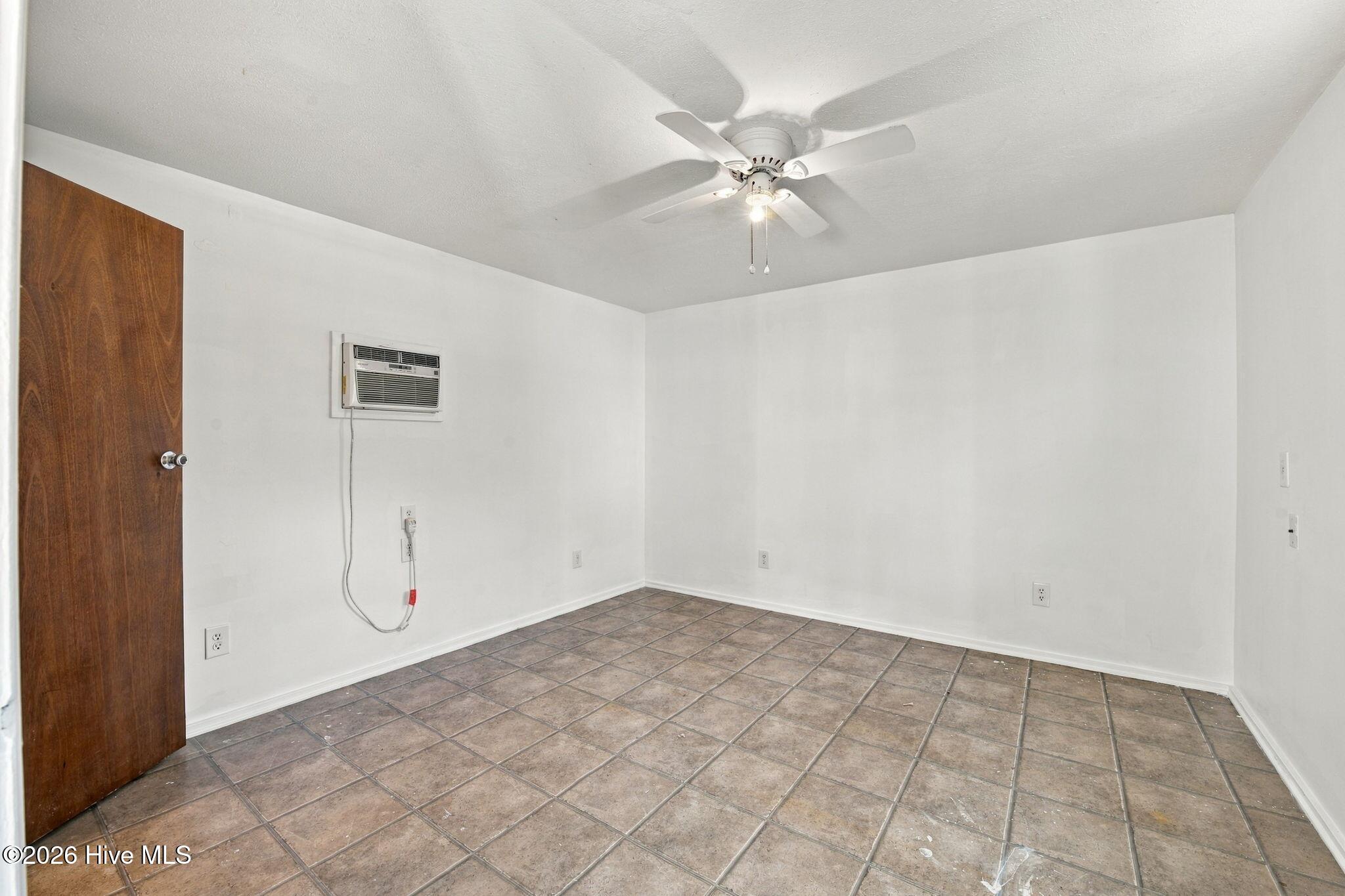 1504 Princeton Lane A Property Photo 27