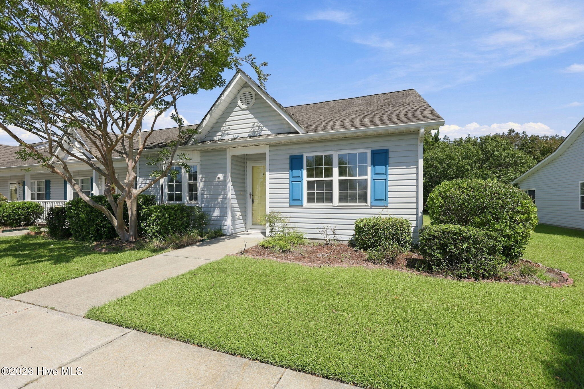1001 Courtyard E Property Photo 1