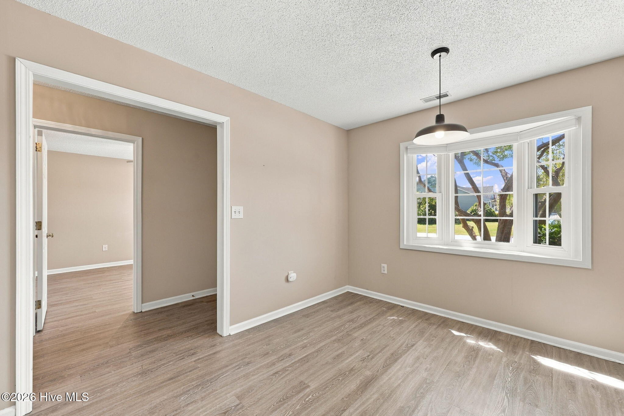 1001 Courtyard E Property Photo 10