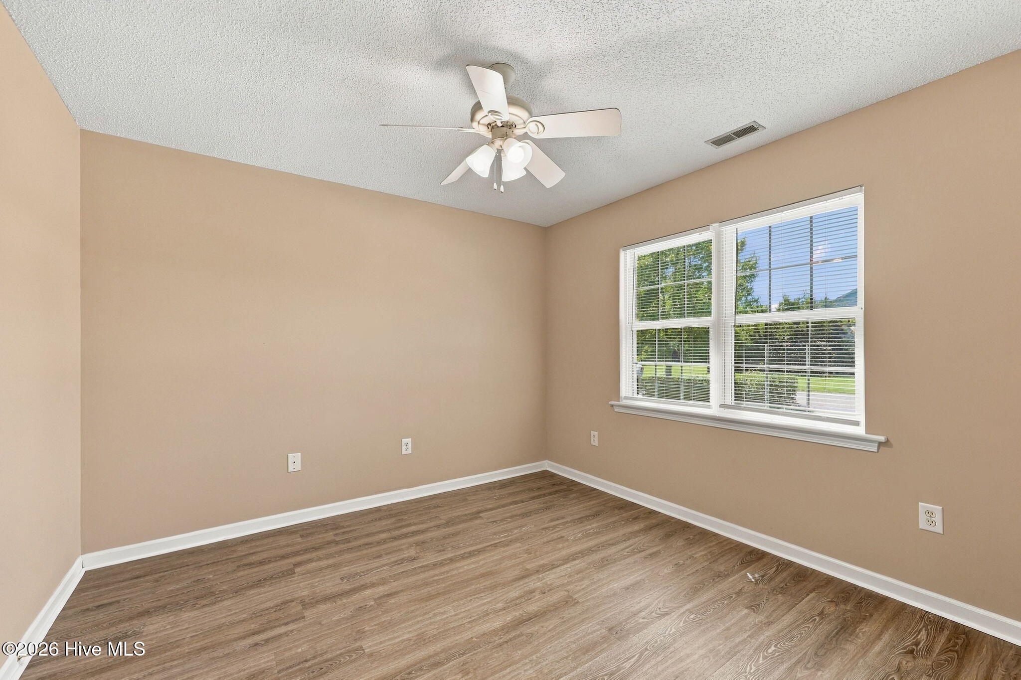 1001 Courtyard E Property Photo 11