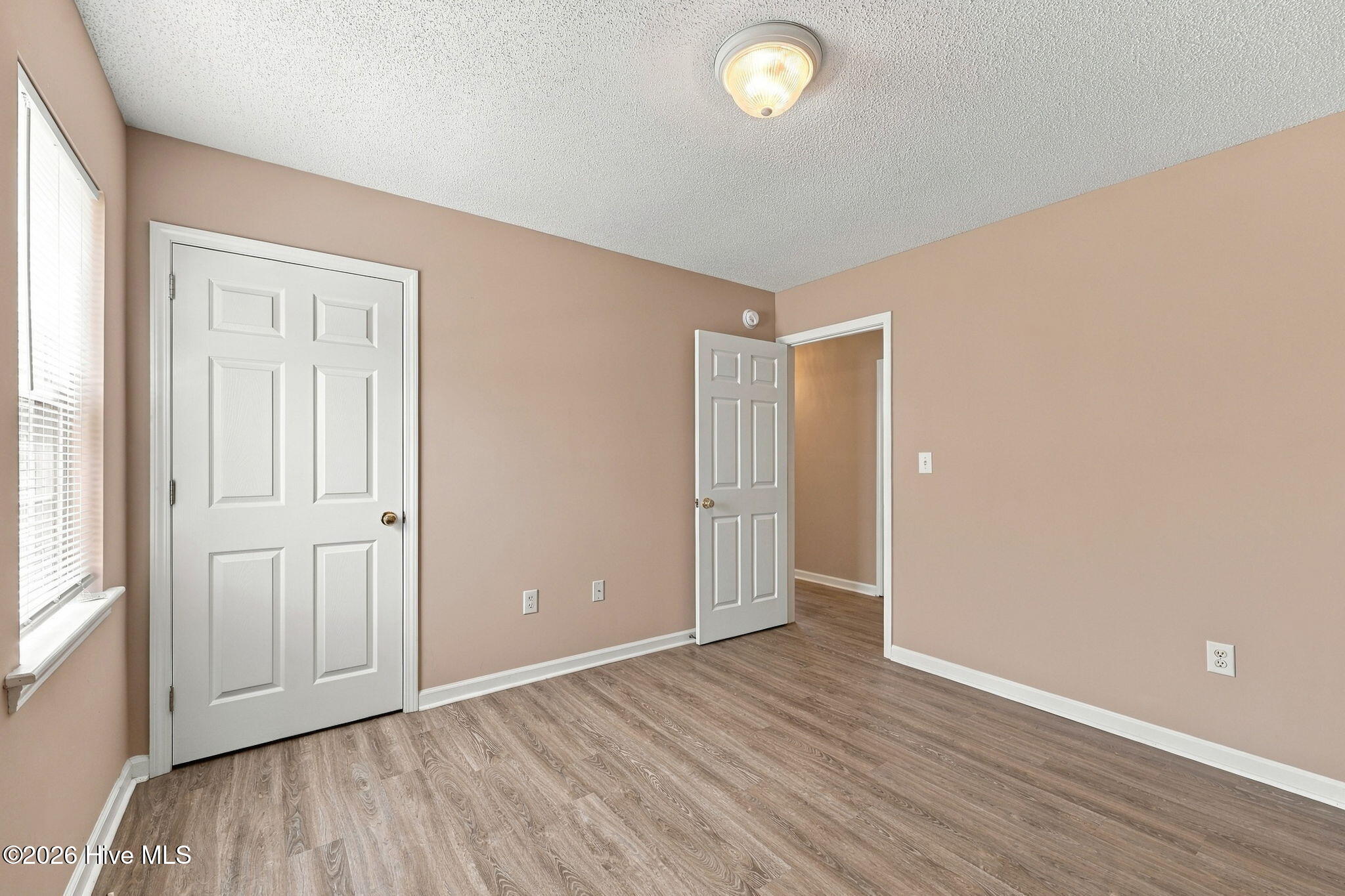 1001 Courtyard E Property Photo 14