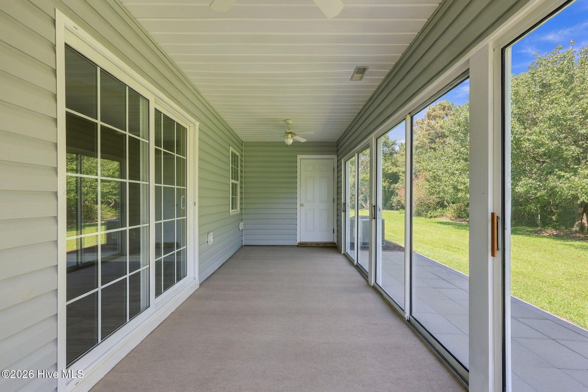 1001 Courtyard E Property Photo 29