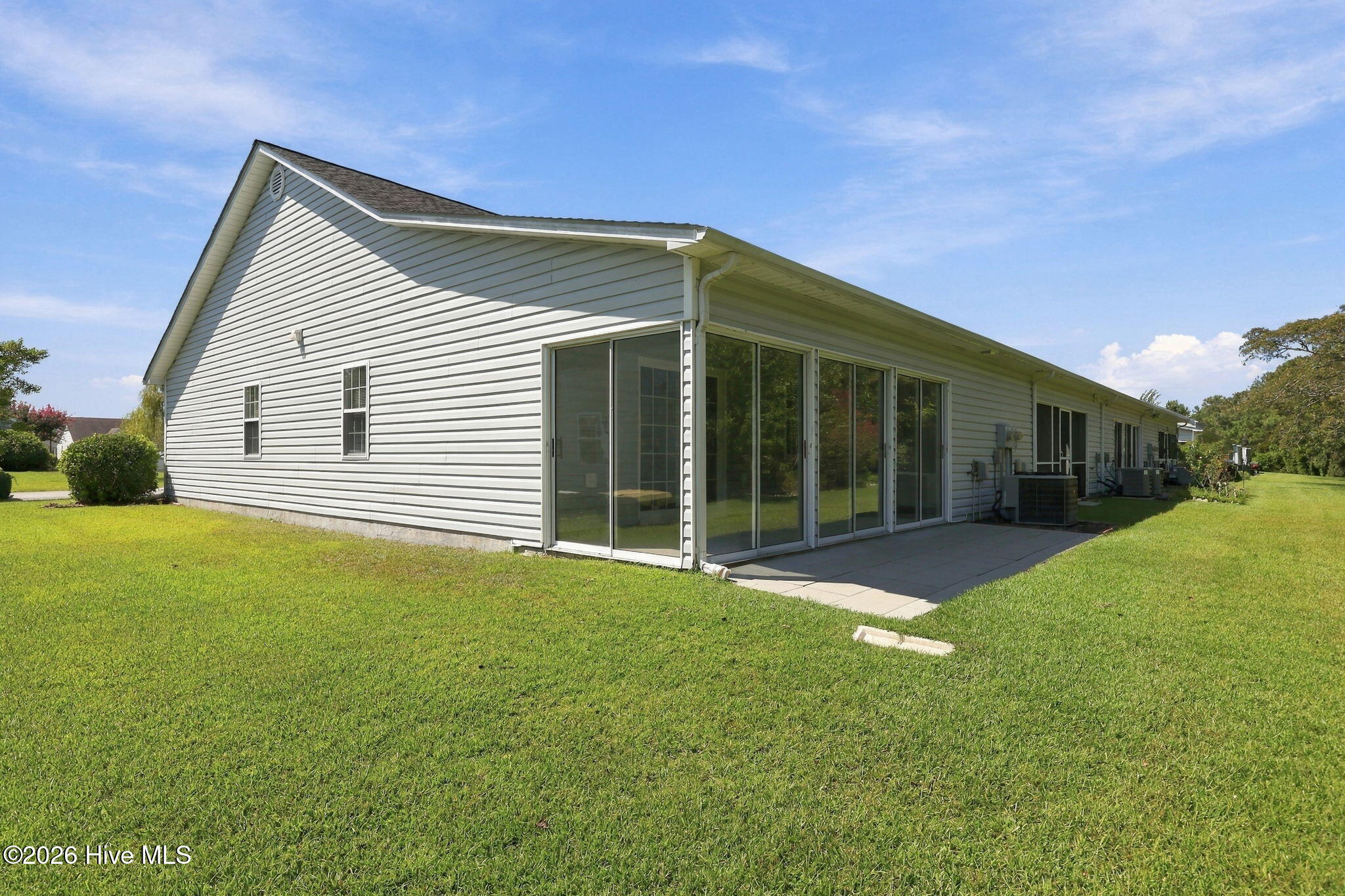 1001 Courtyard E Property Photo 34