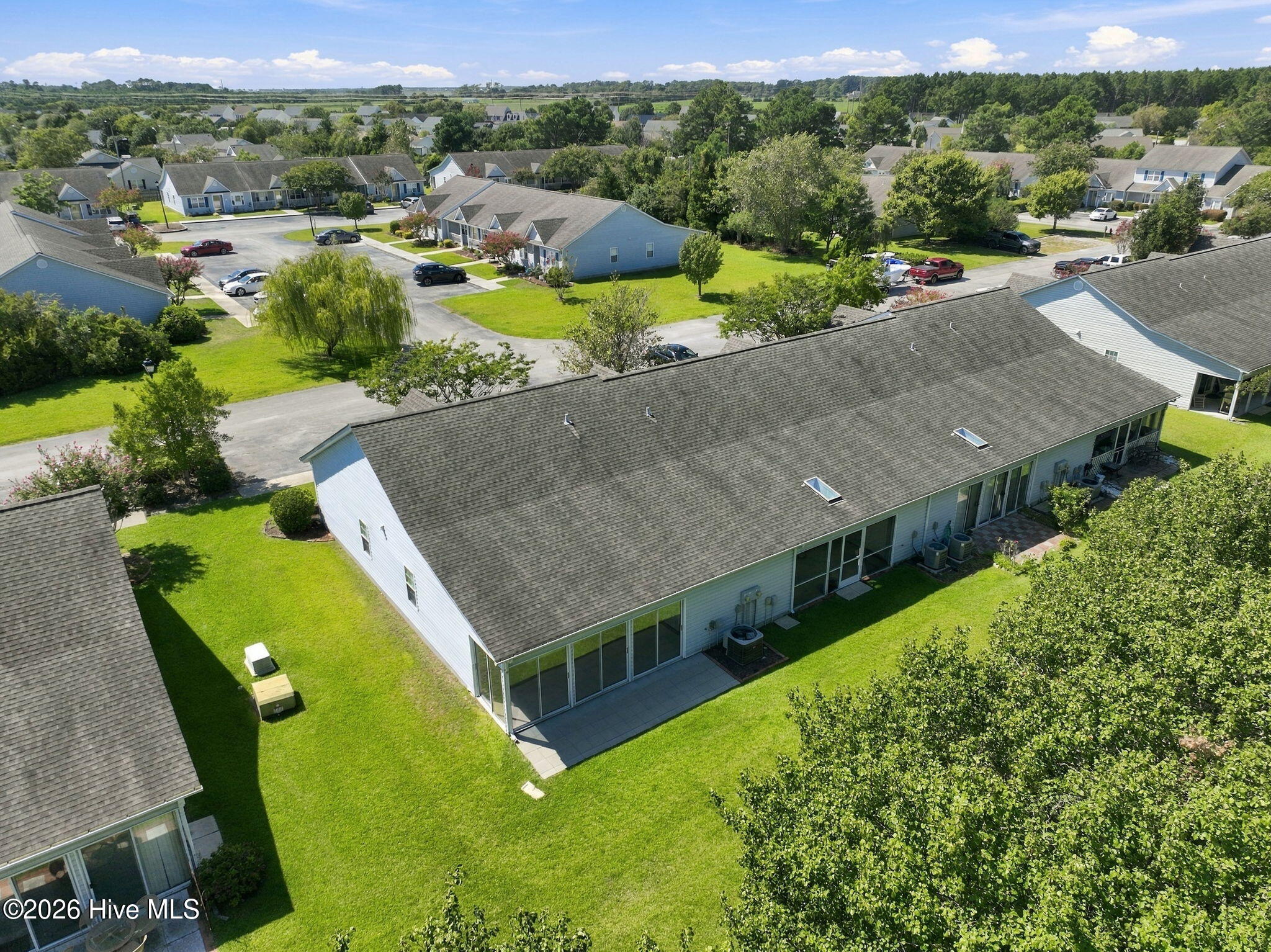 1001 Courtyard E Property Photo 45