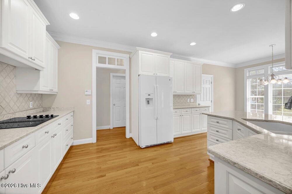 4920 Nicholas Creek Circle Property Photo 11