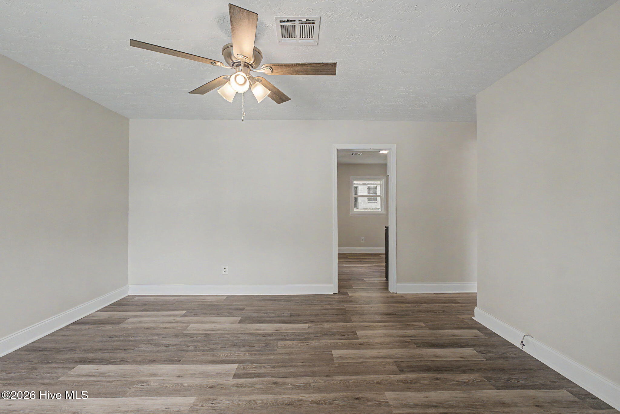 3471 Jonathan Circle Property Photo 5