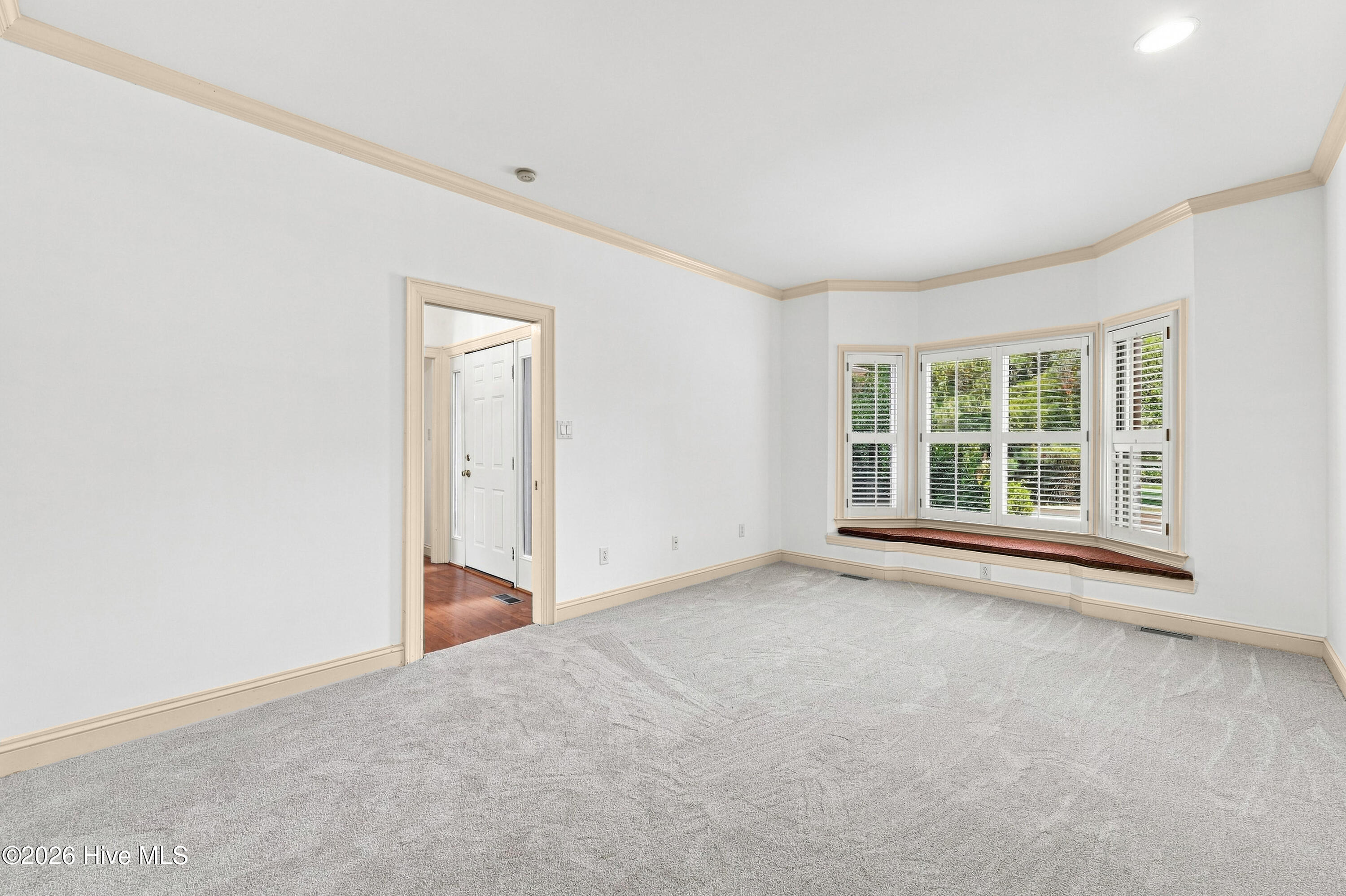 1103 Devonshire Drive Property Photo 12