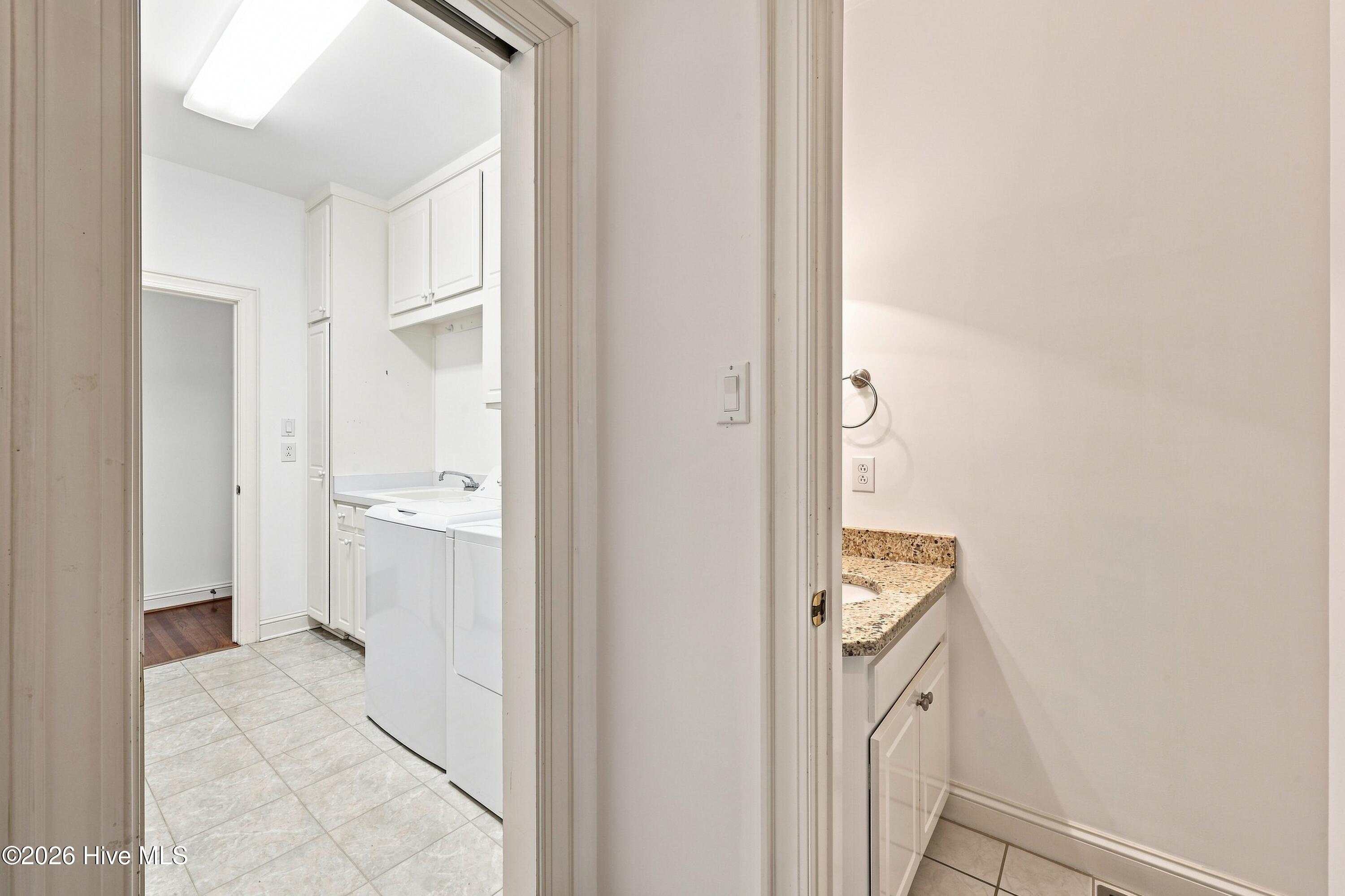 1103 Devonshire Drive Property Photo 32