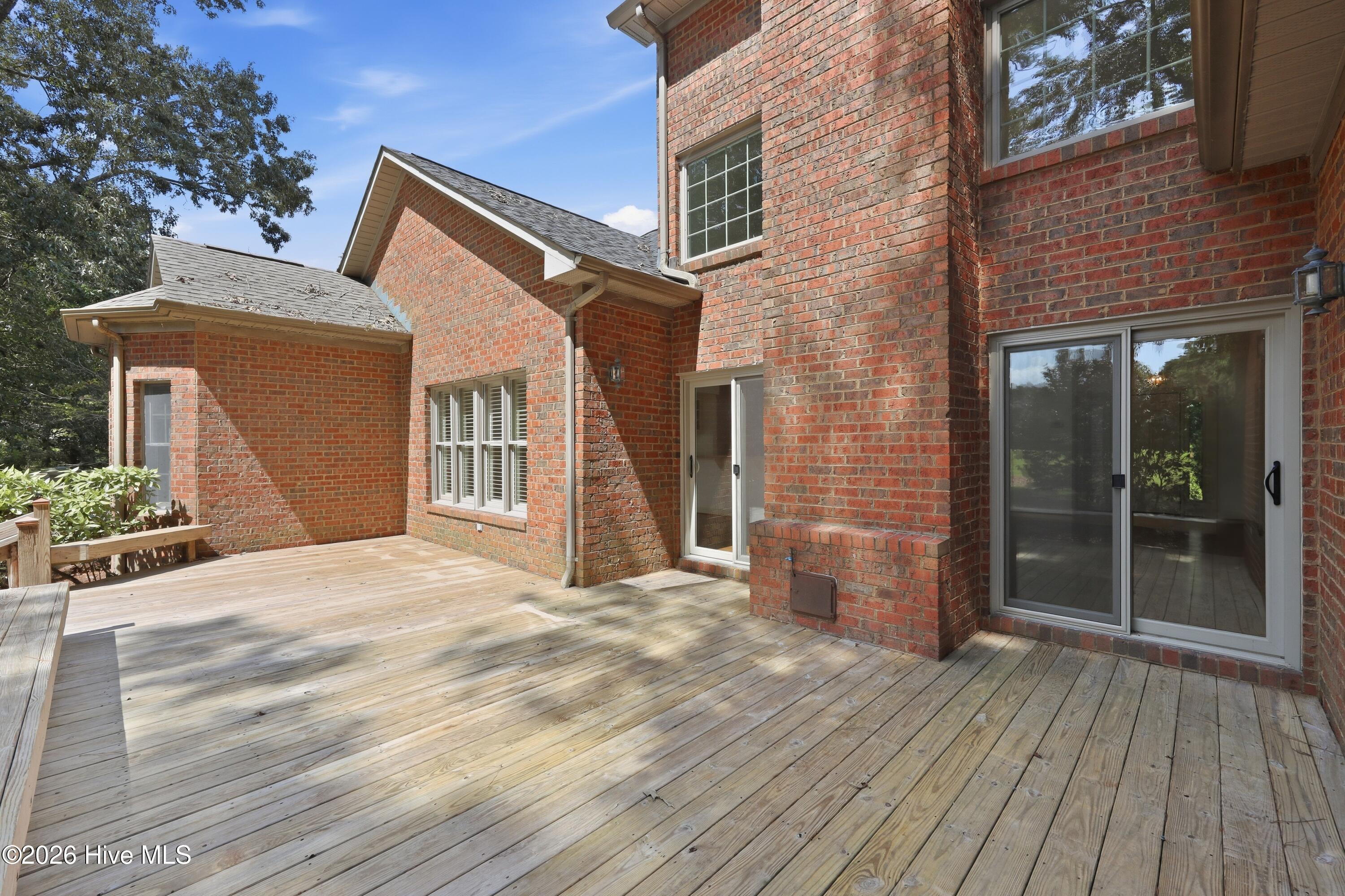 1103 Devonshire Drive Property Photo 43