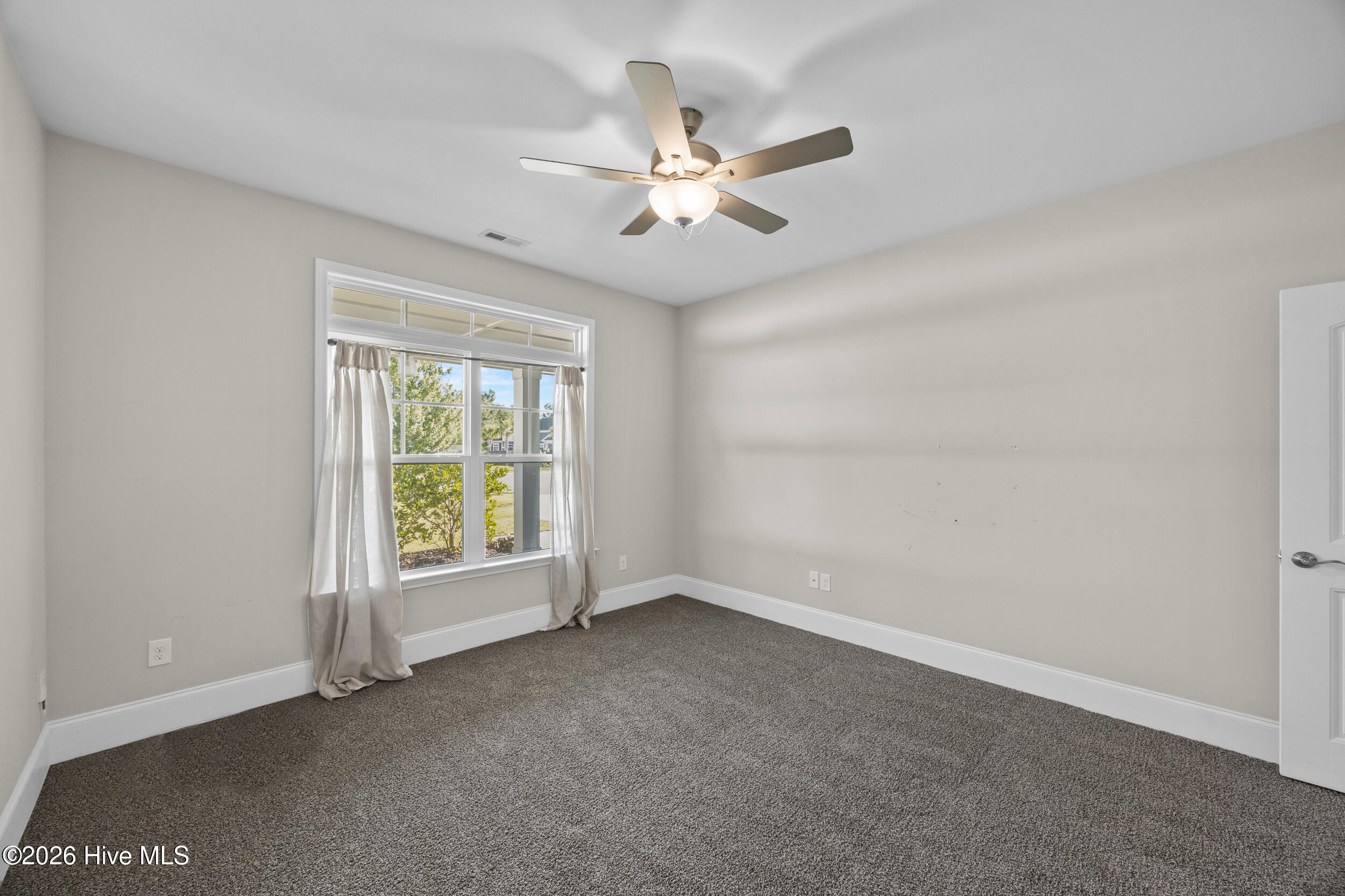 116 Bella Port Lane Property Photo 12