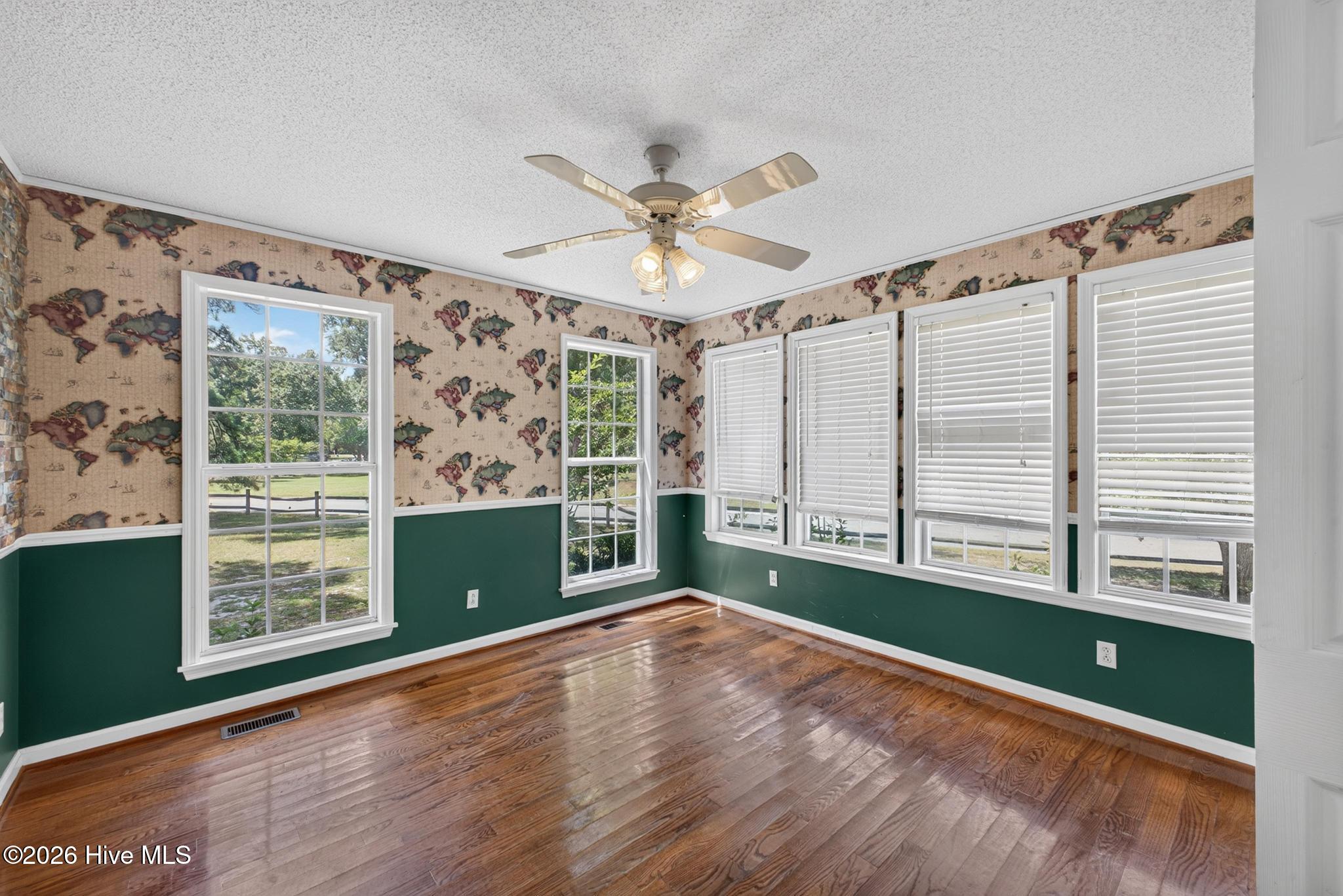 1072 Meadow Lane Property Photo 19