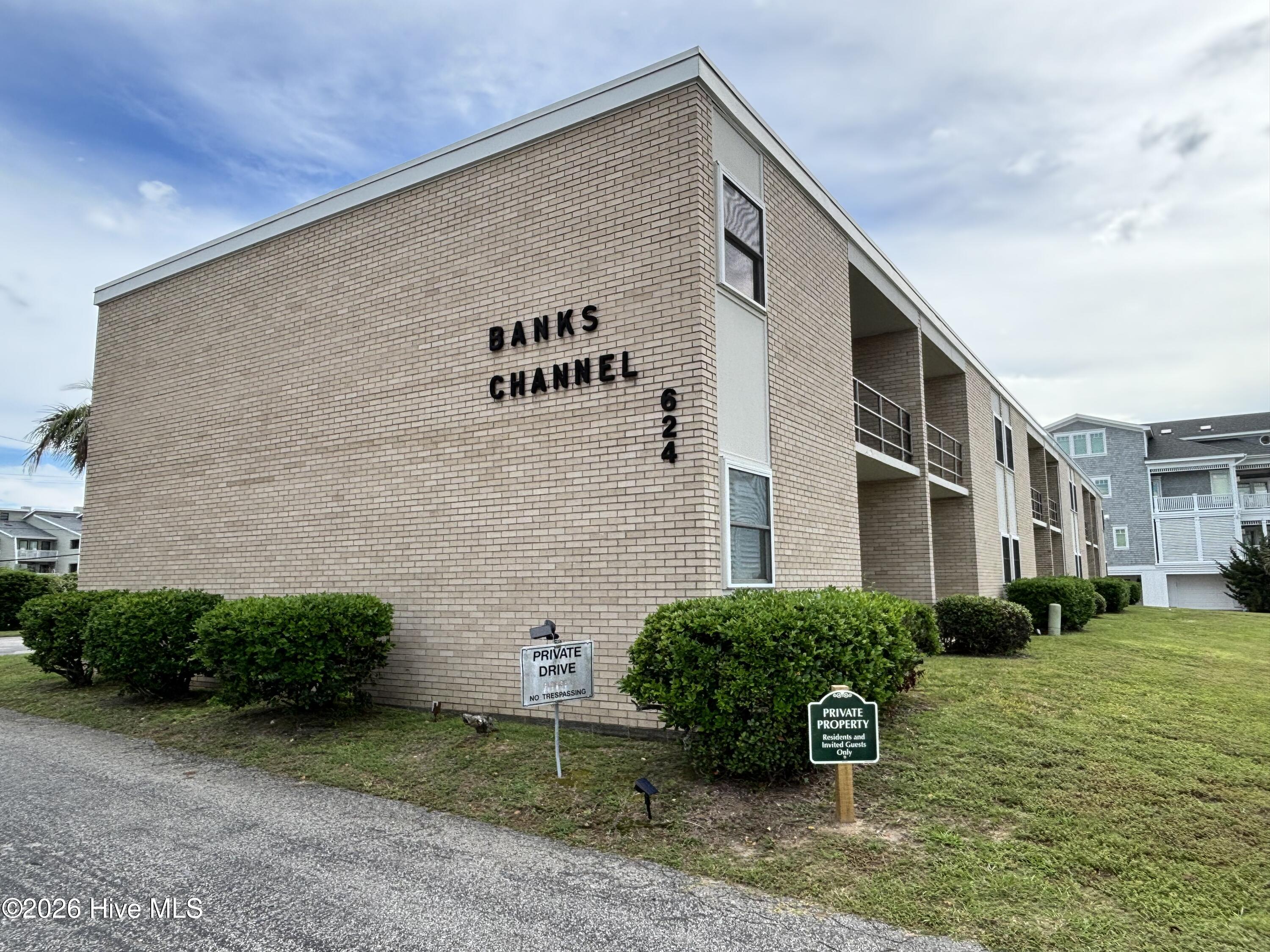 624 Waynick Boulevard Unit 101 Property Image