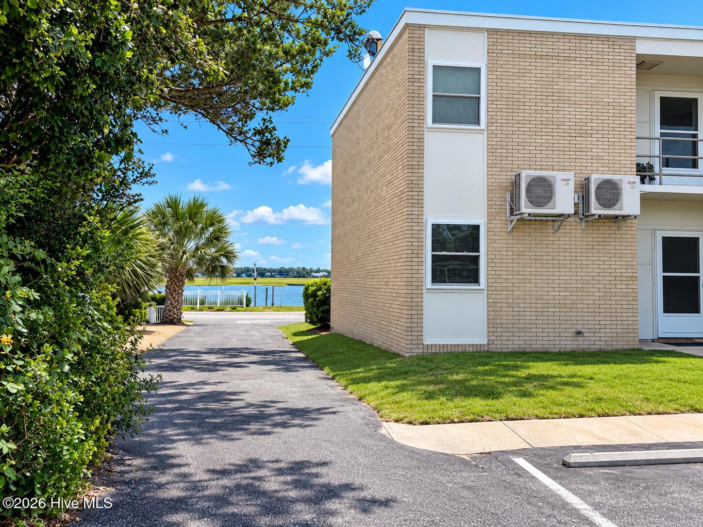 624 Waynick Boulevard Unit 101 Property Photo 36