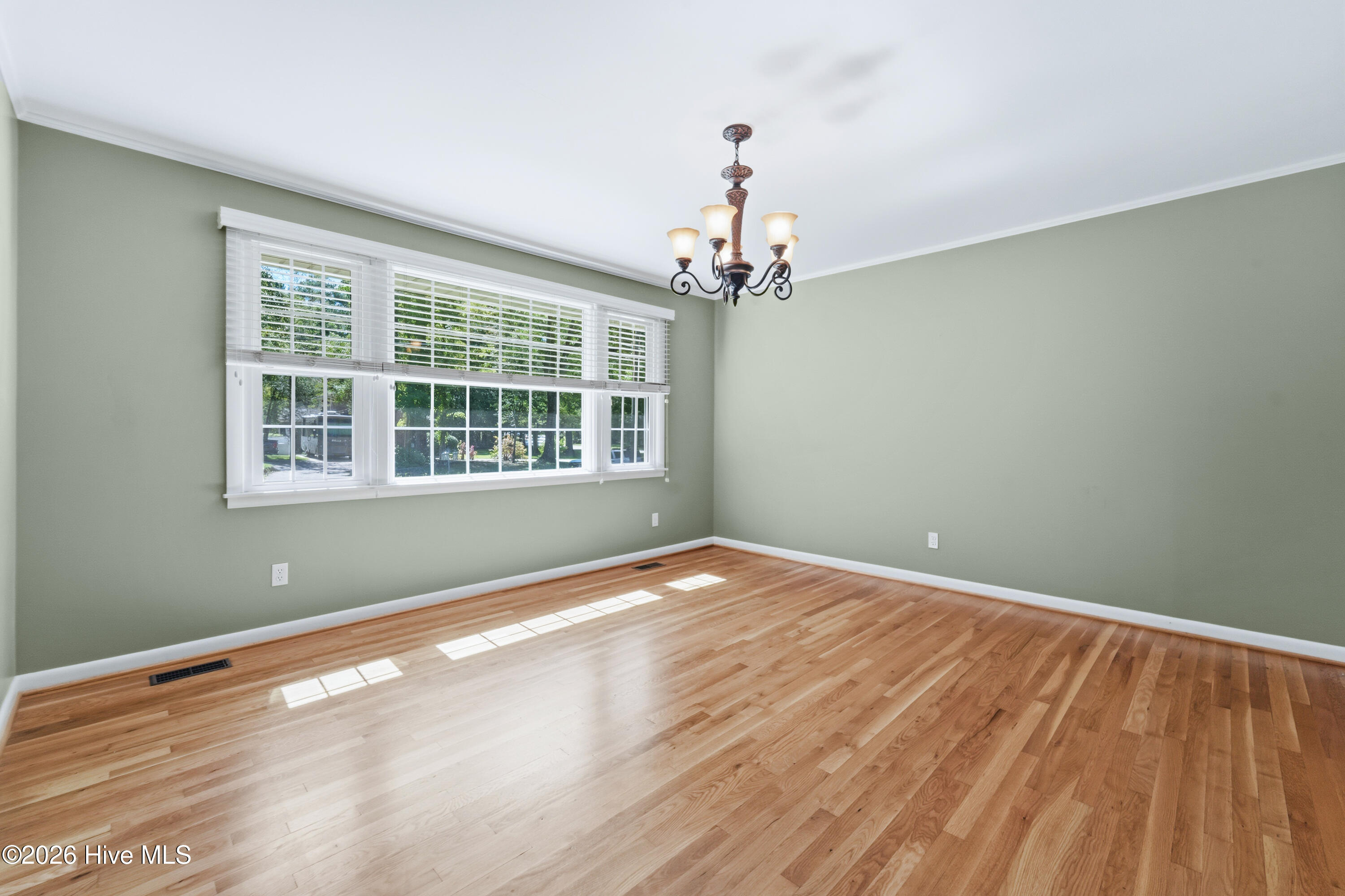 203 Brookview Drive Property Photo 8