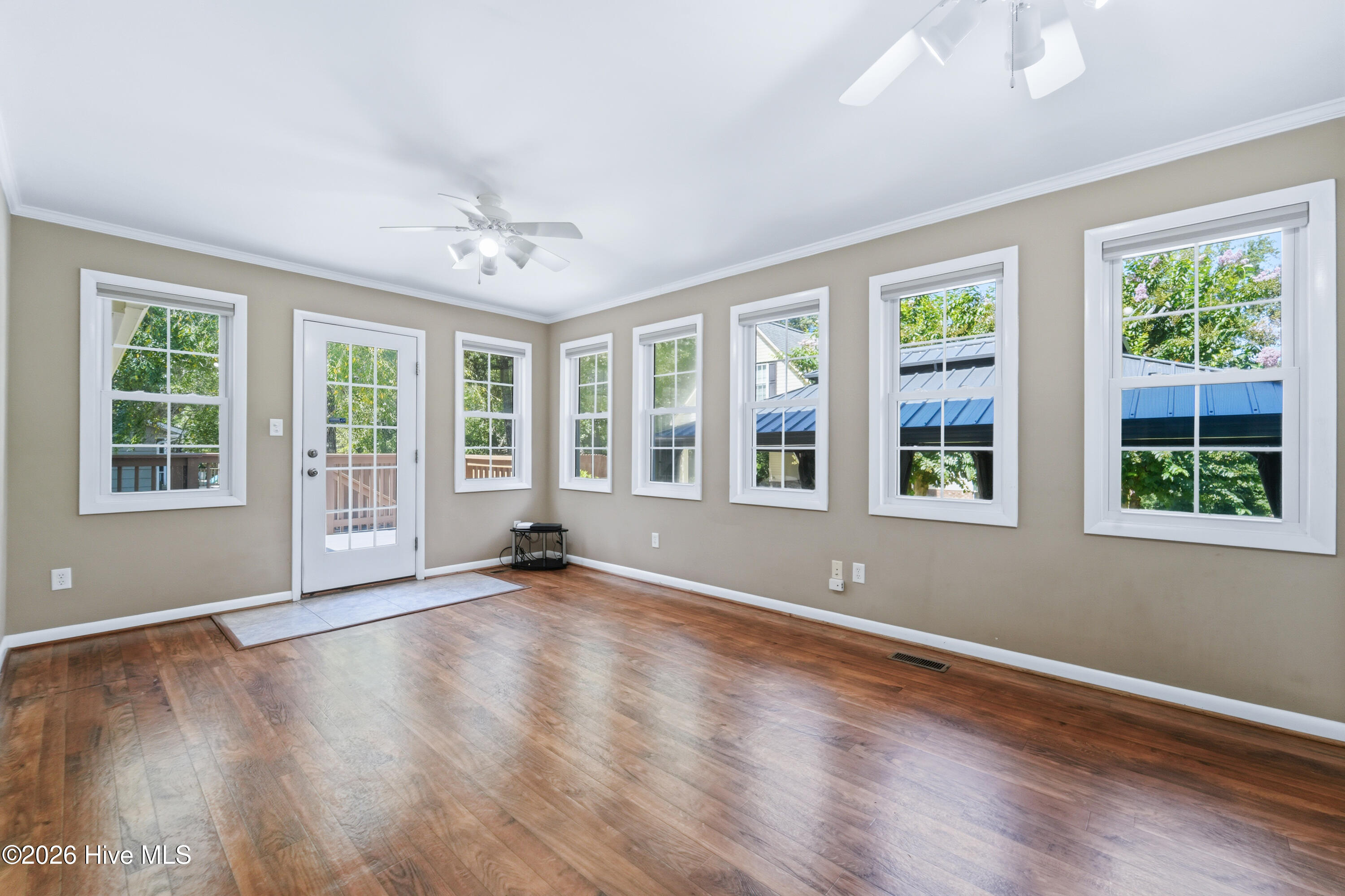 203 Brookview Drive Property Photo 14