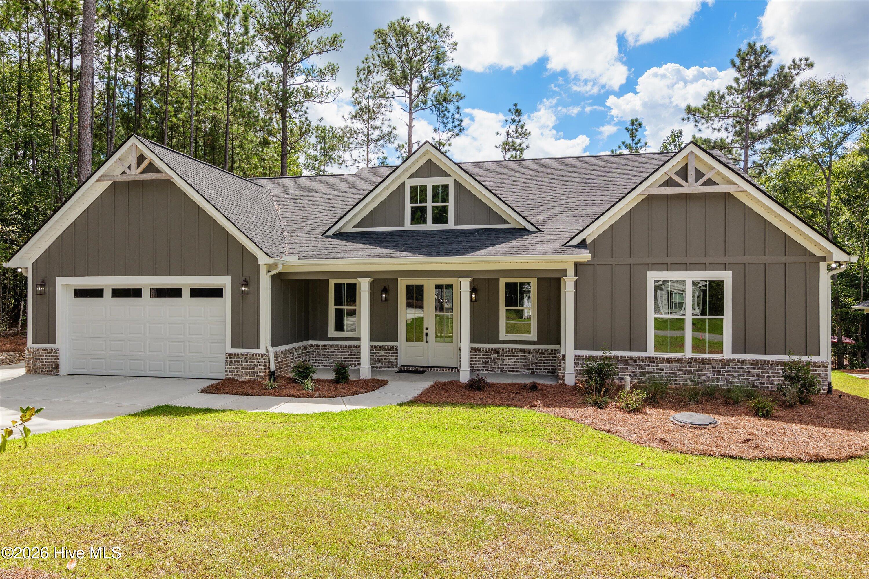 306 Clipper Trace Property Photo 3