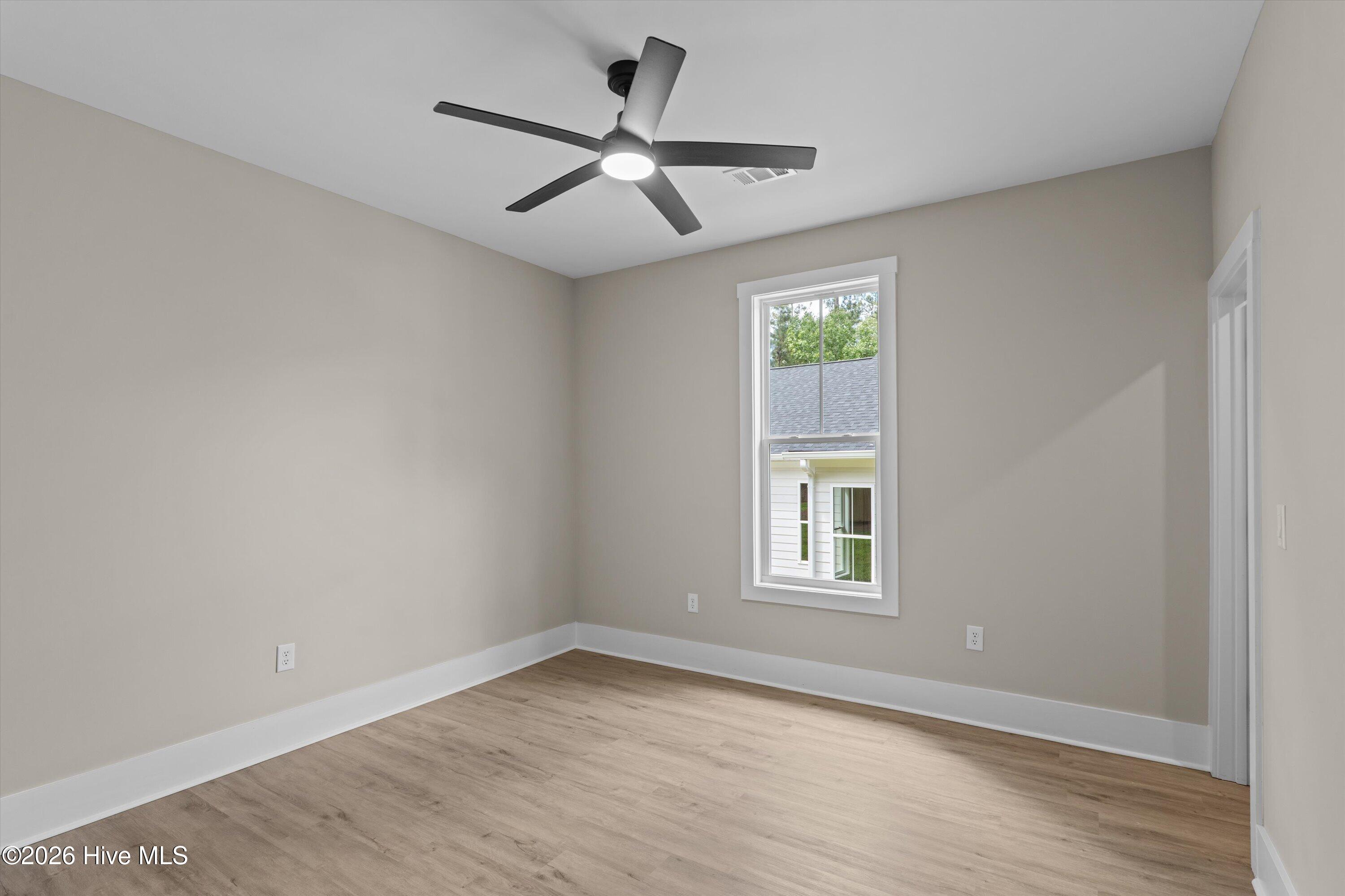 306 Clipper Trace Property Photo 35