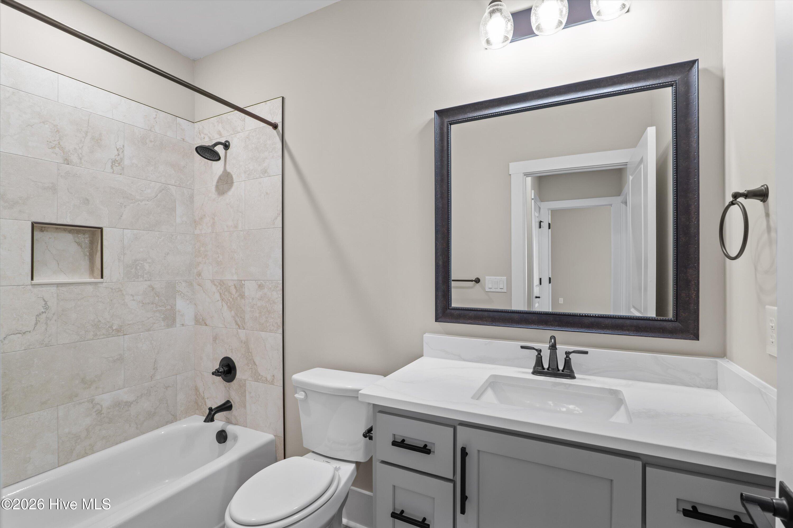 306 Clipper Trace Property Photo 37