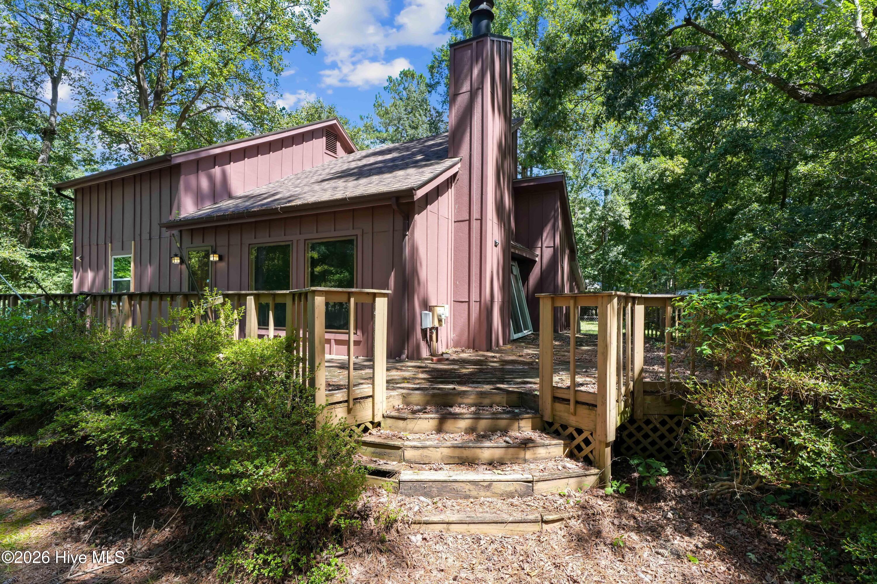 403 White Oak Road Property Photo 3