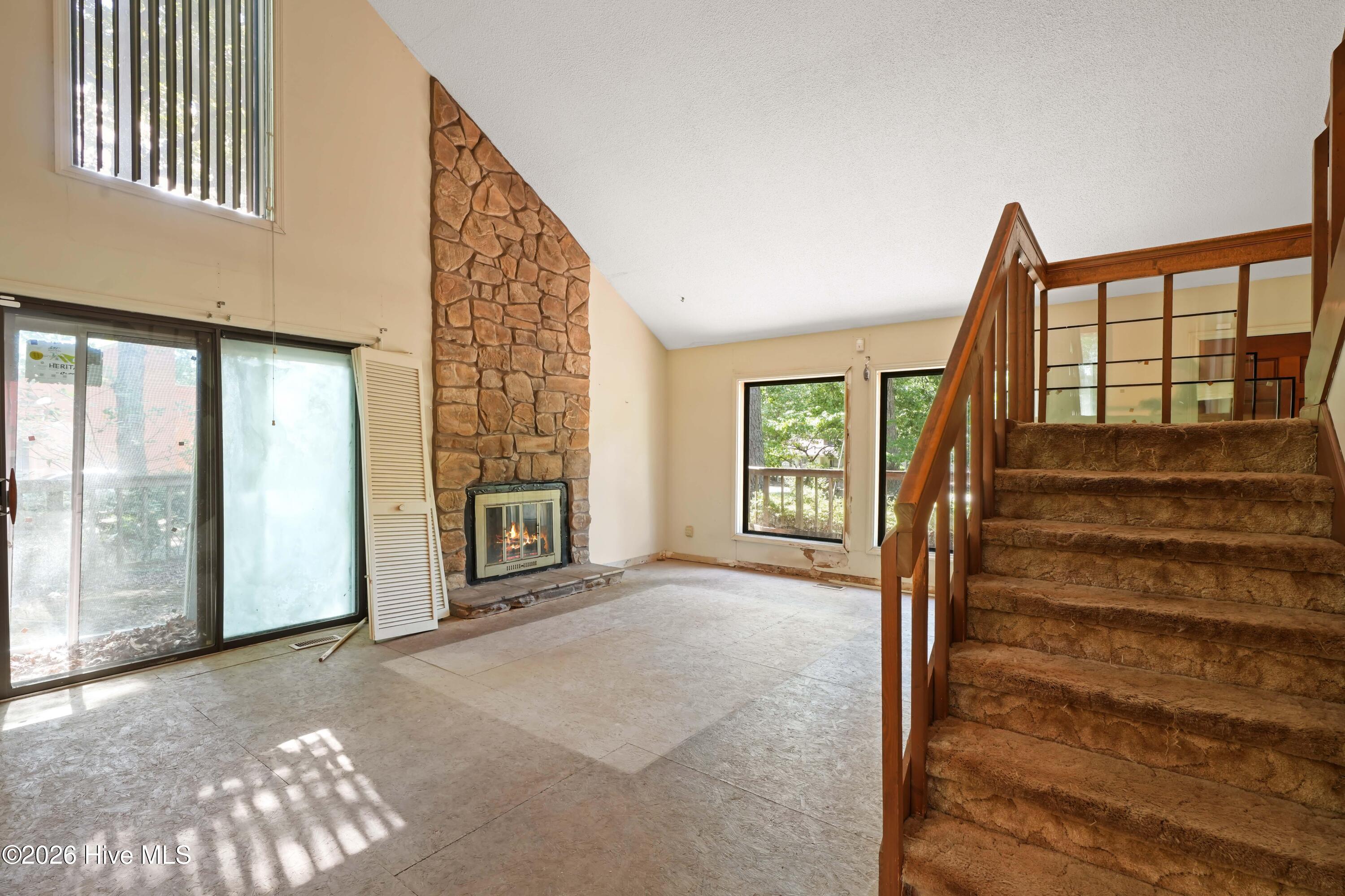 403 White Oak Road Property Photo 13