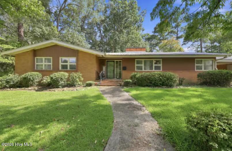 402 E Vance Street Property Photo 1