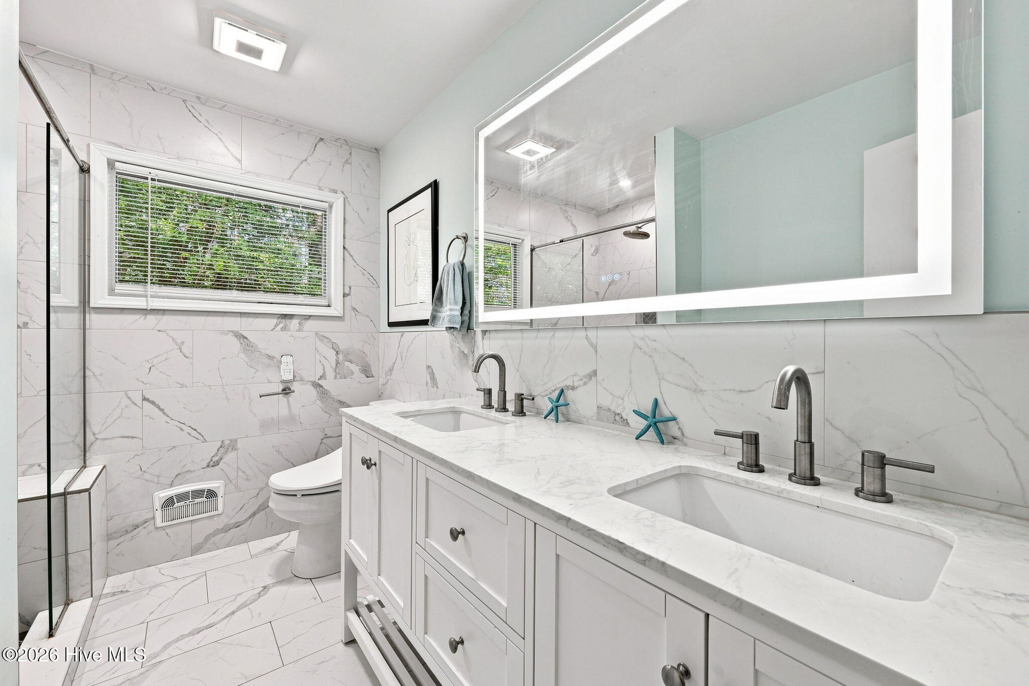 402 E Vance Street Property Photo 29