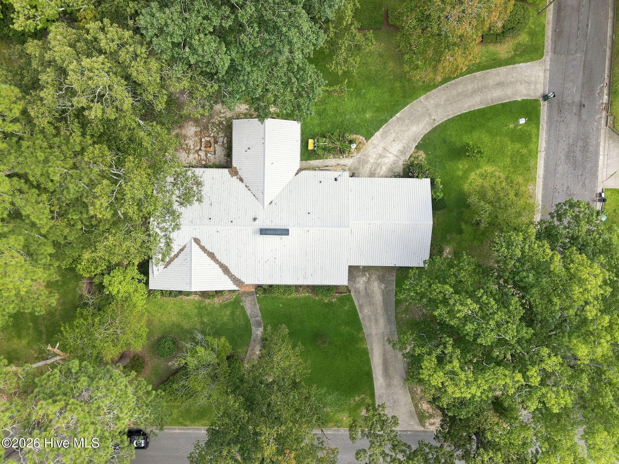 402 E Vance Street Property Photo 40