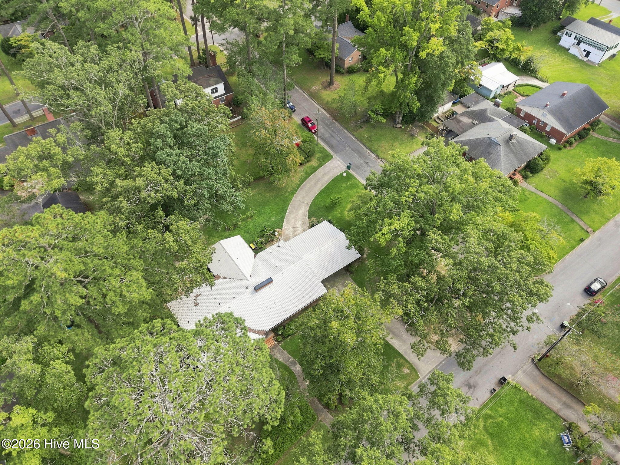 402 E Vance Street Property Photo 41
