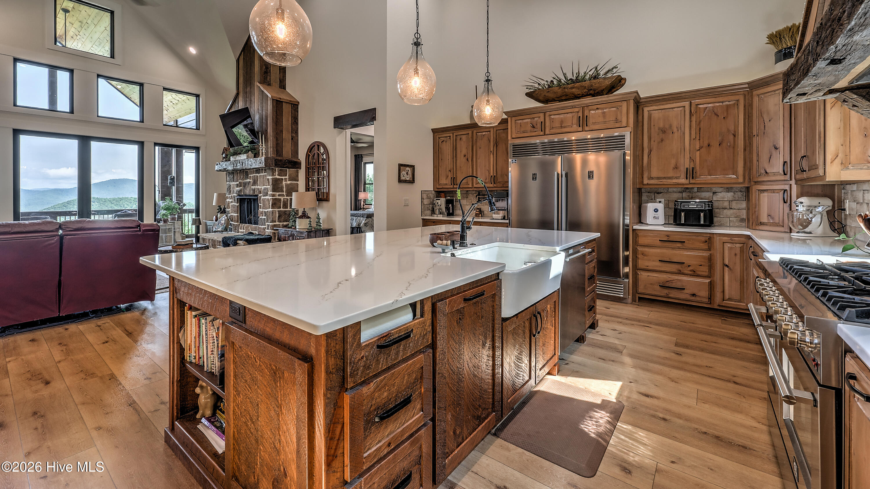 100 Little Den Lane Property Photo 15