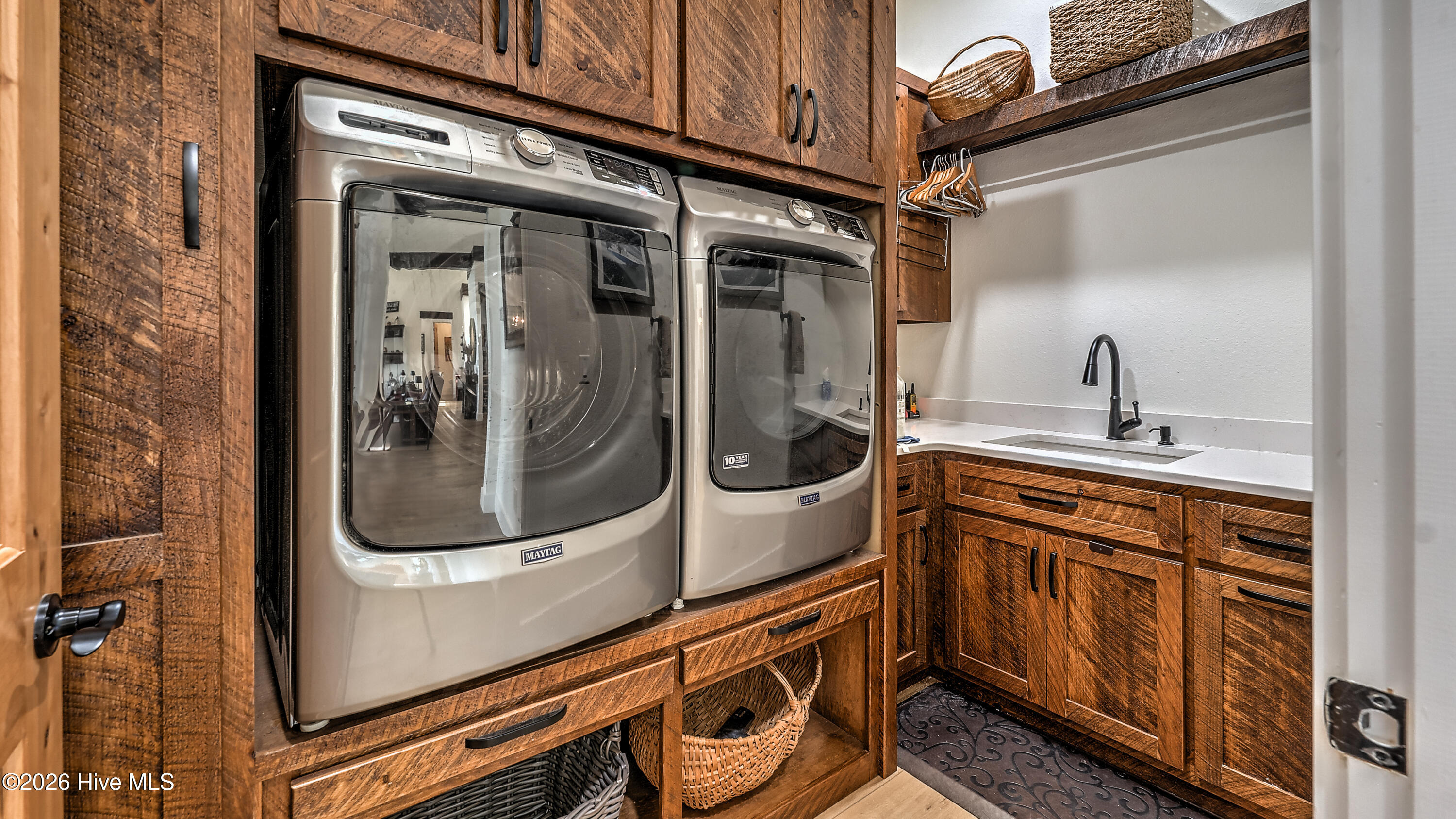 100 Little Den Lane Property Photo 21