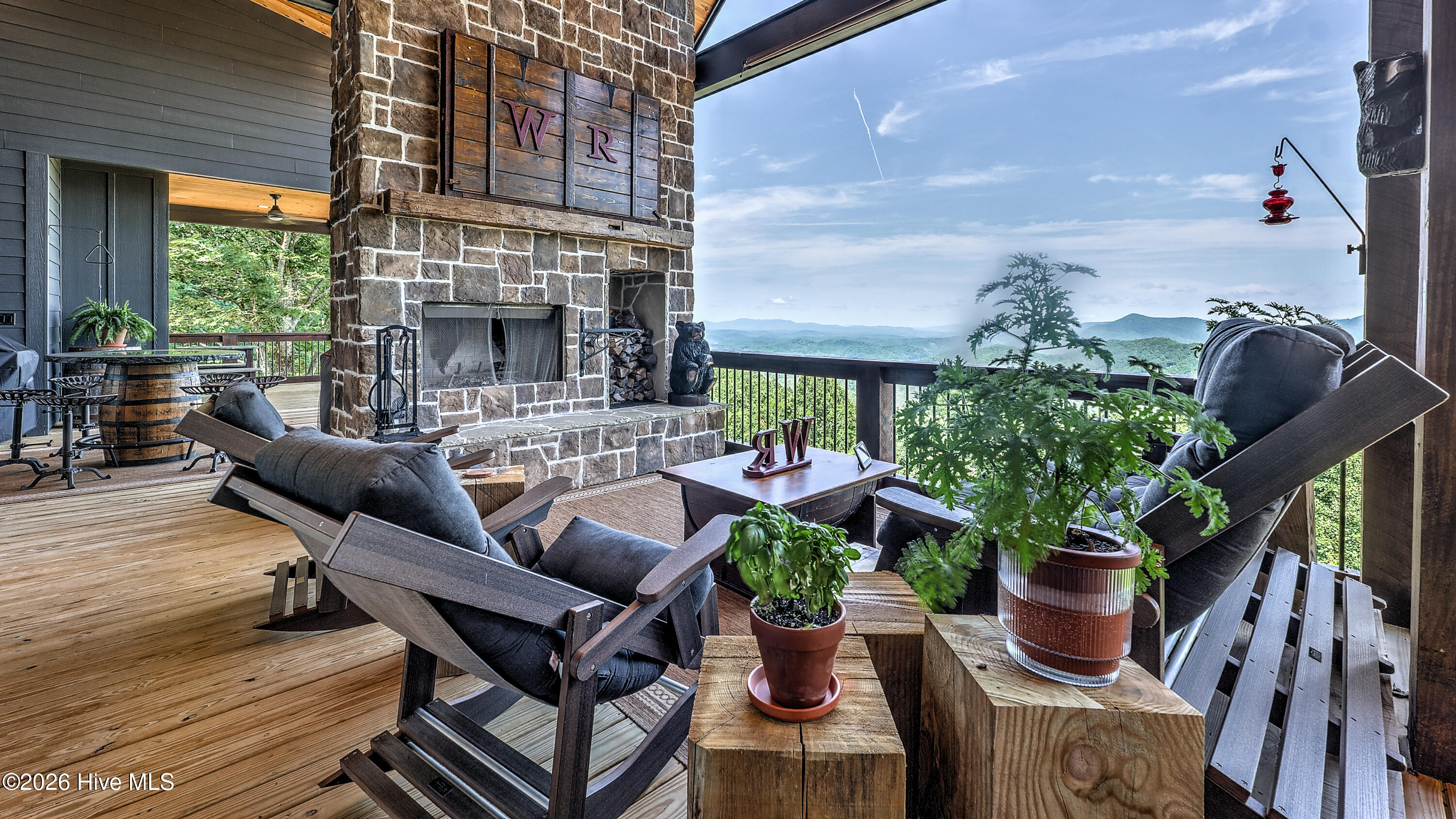 100 Little Den Lane Property Photo 48