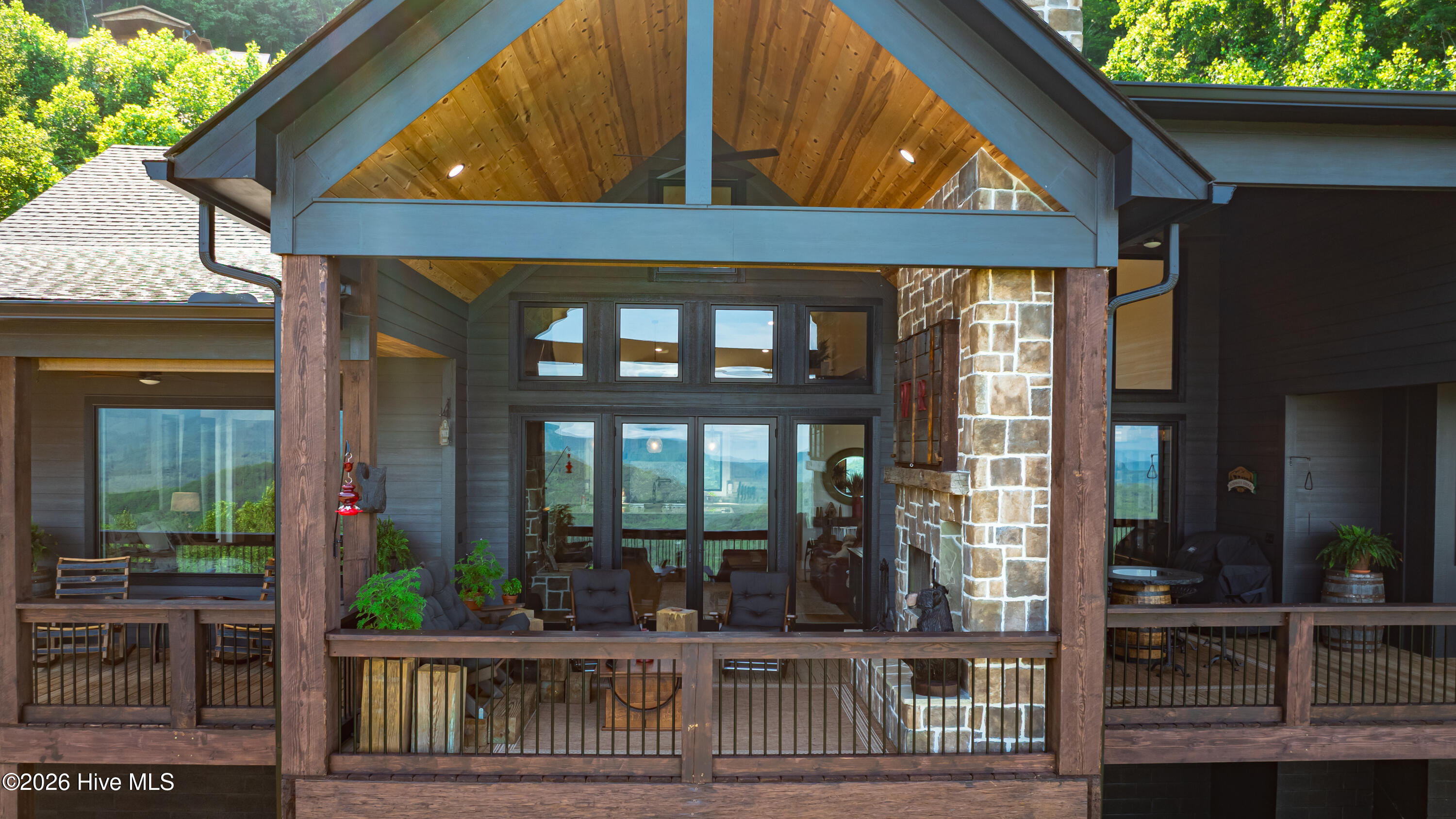 100 Little Den Lane Property Photo 52