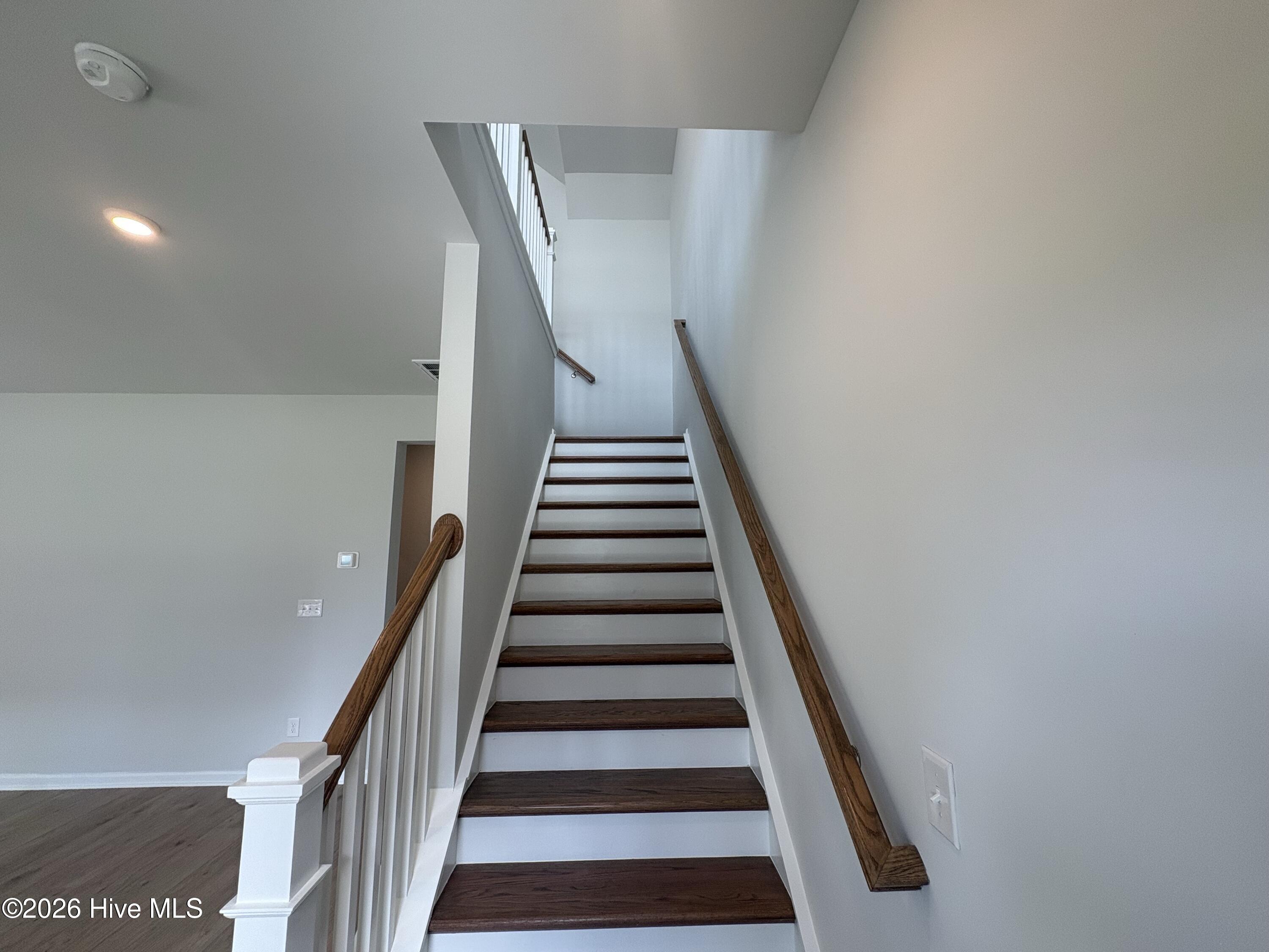 233 Pelican Flight Loop Property Photo 8