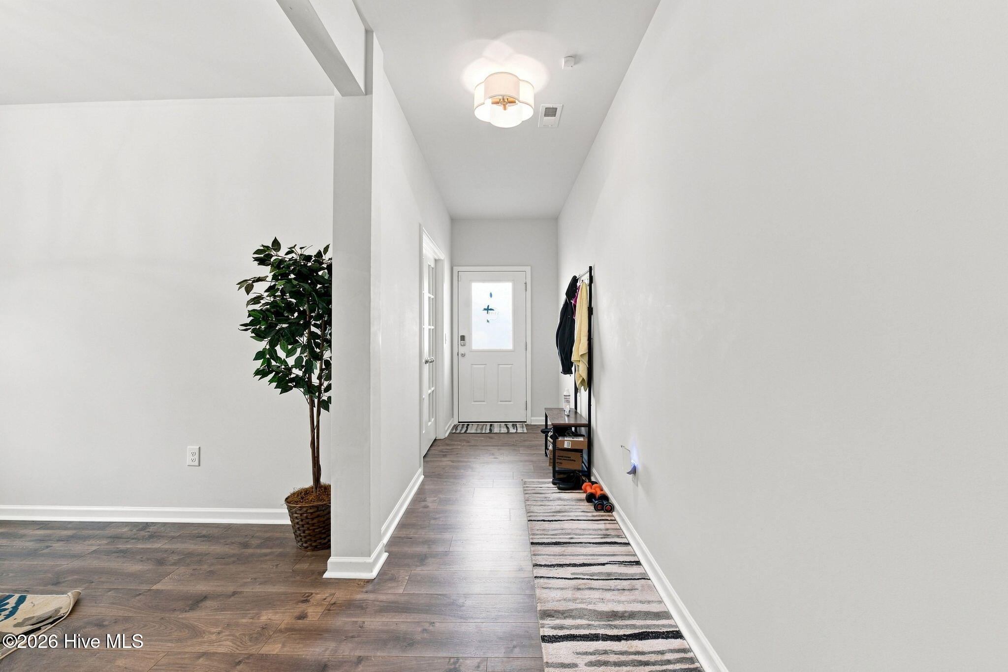 1012 Kellie Court Property Photo 6