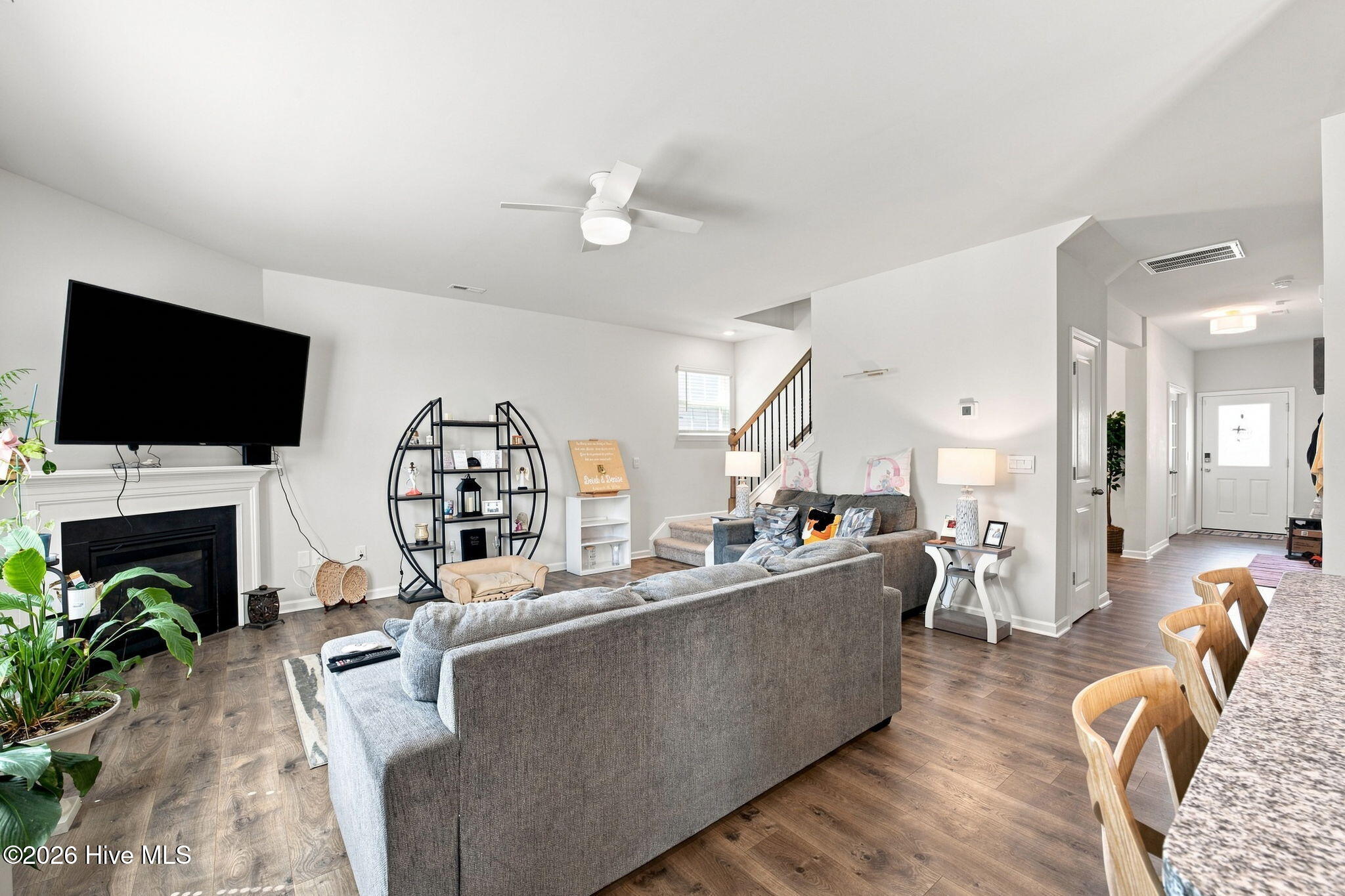 1012 Kellie Court Property Photo 10