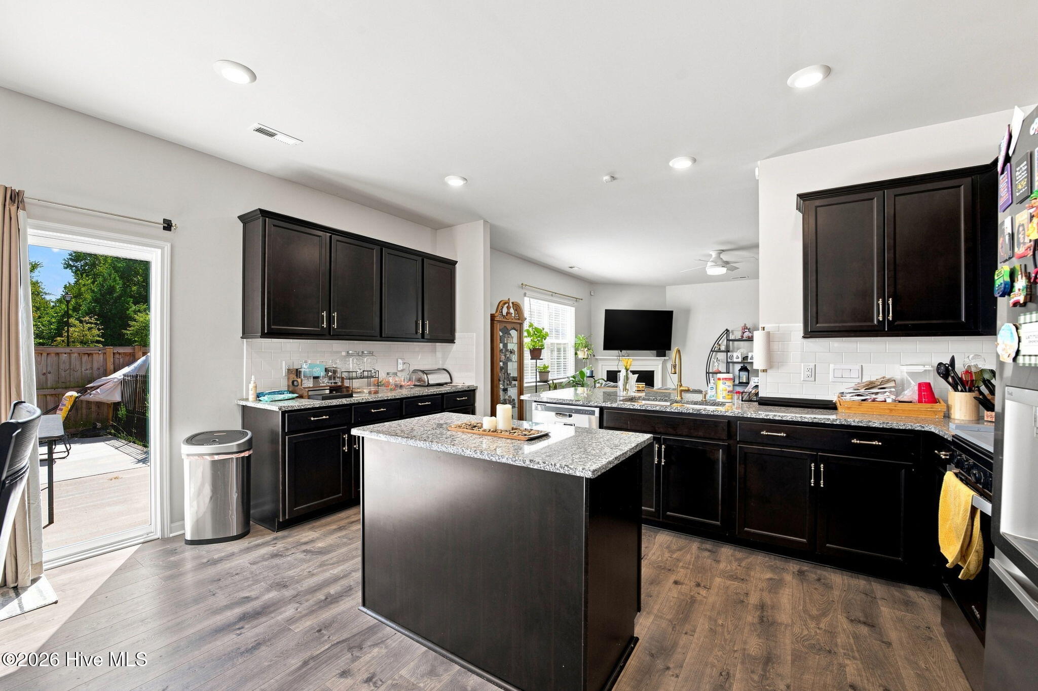1012 Kellie Court Property Photo 13